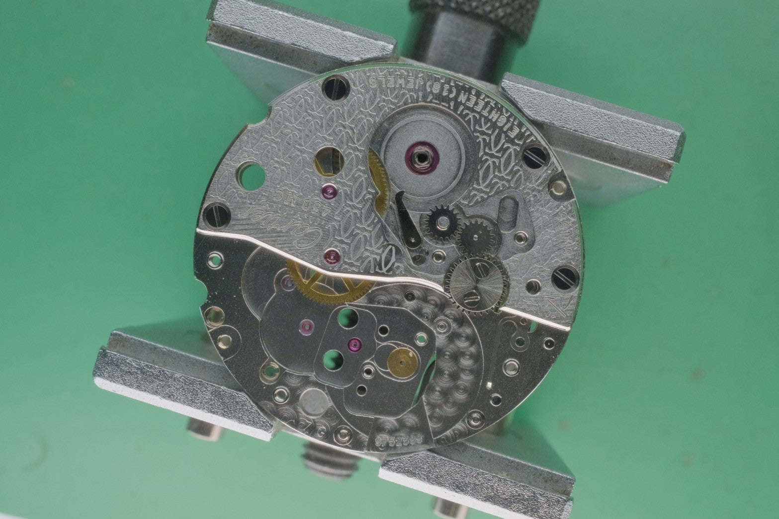 カルティエ タンクオビュ LM 2380 / W1516956 手巻き Cal.430MC 750YG 革 純正尾錠(GP)シルバーギョーシェ文字盤 カルティエアフターサービス済み オーバーホール済み