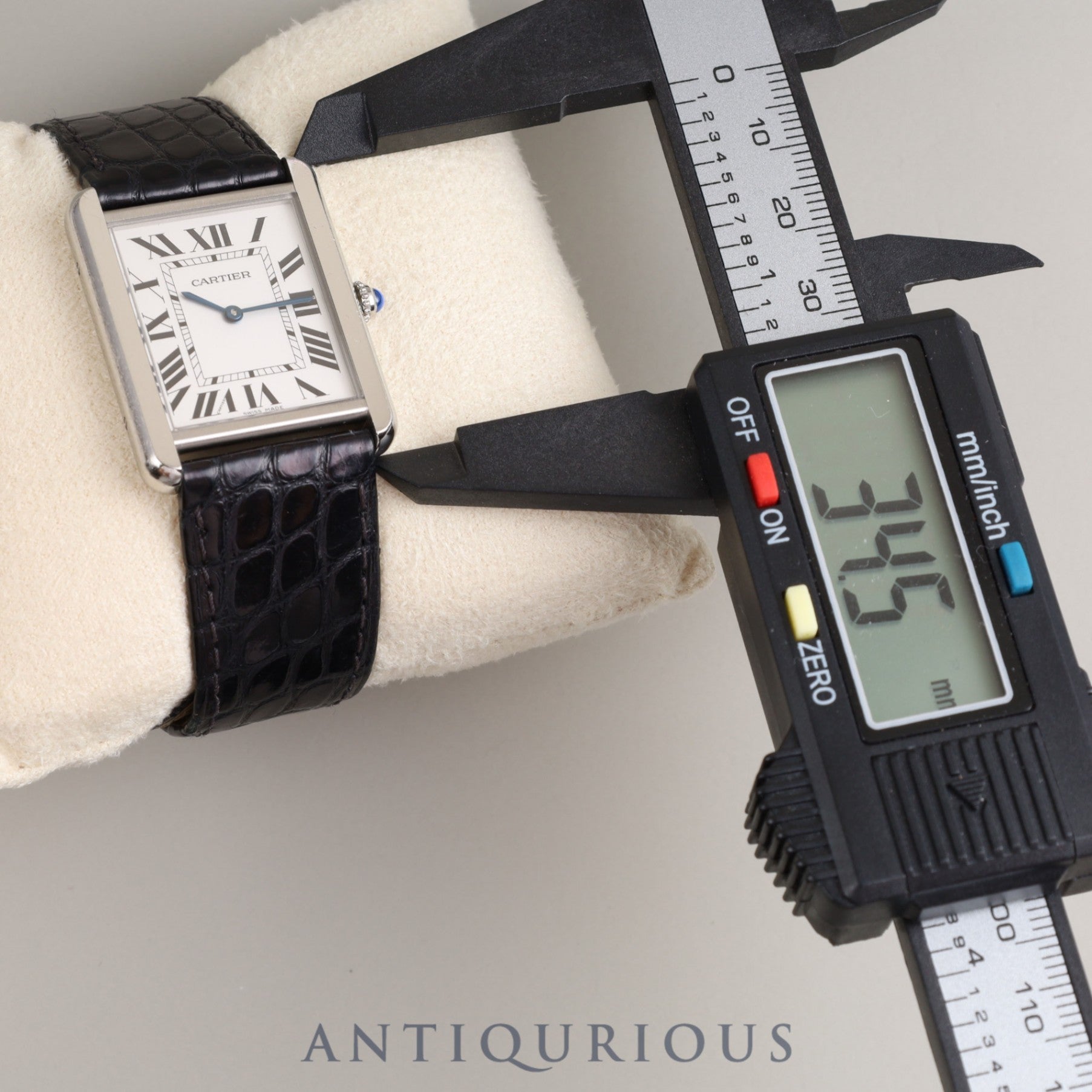 Cartier Tank Solo LM Quartz Cal.690 W5200003 / 3169 SS Genuine leather strap Genuine D buckle (SS) Silver dial Box Instruction manual
