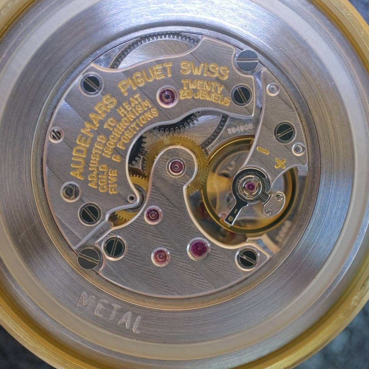 オーデマ・ピゲ エクストラフラット BA4791/002 手巻き Cal.2080 YG 革 純正尾錠(750)ホワイト文字盤 箱 保証書