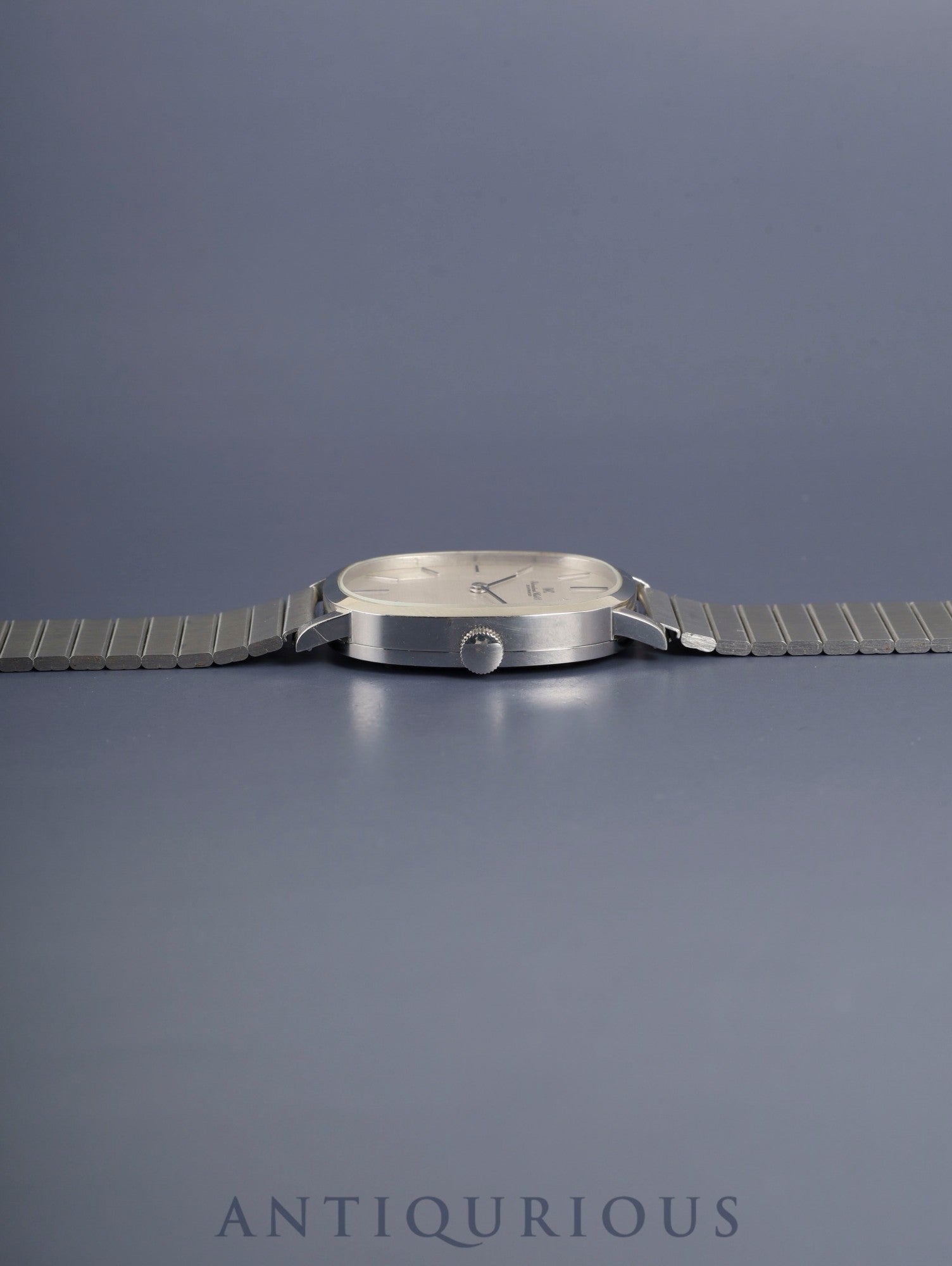 IWC オールドインター 2586 手巻き Cal.- SS SS シルバーリネン文字盤(SWISS表記)箱 タグ オーバーホール済み
