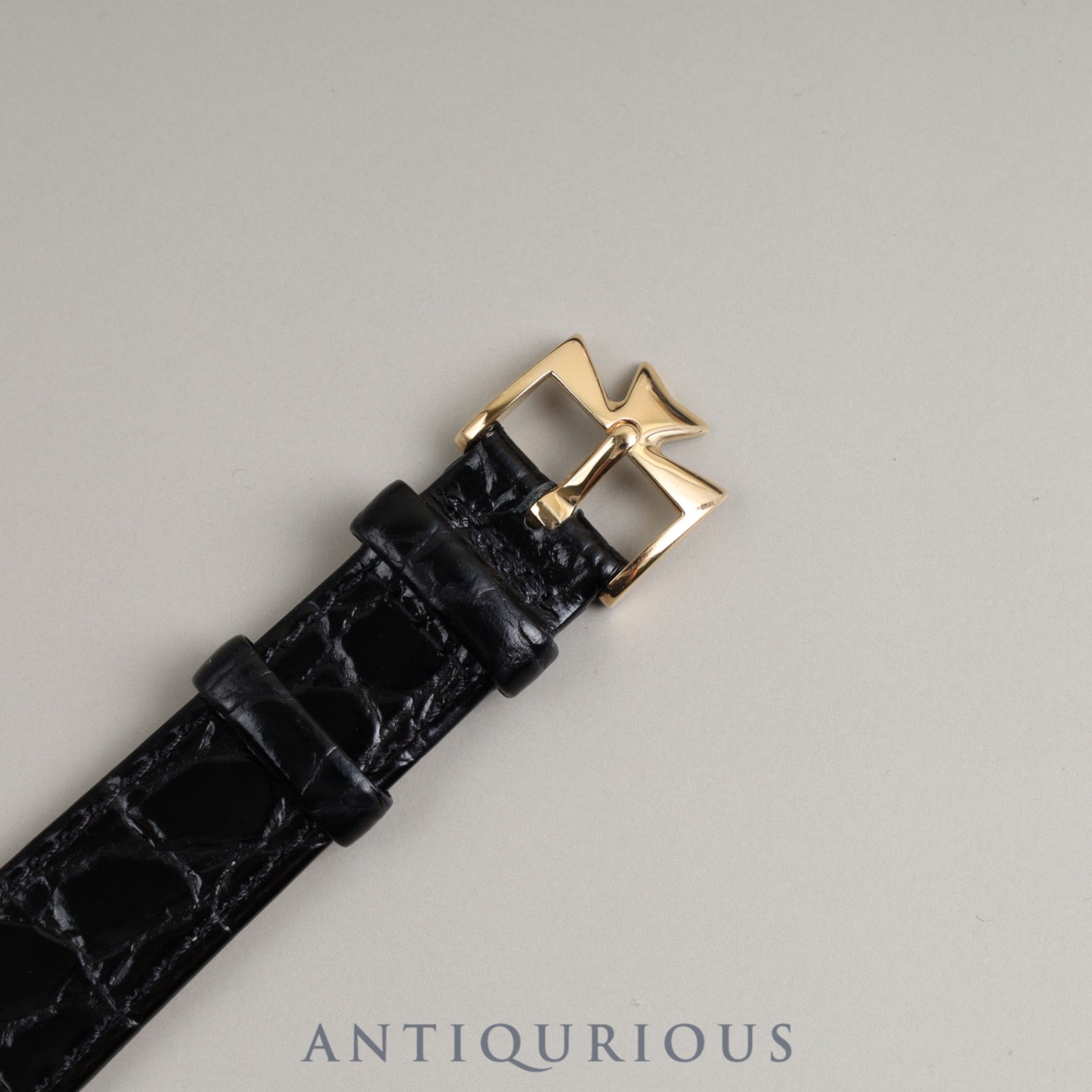 ヴァシュロン・コンスタンタン エッセンシャル 31039 手巻き Cal.1132 YG 革 純正尾錠(750)ホワイト文字盤