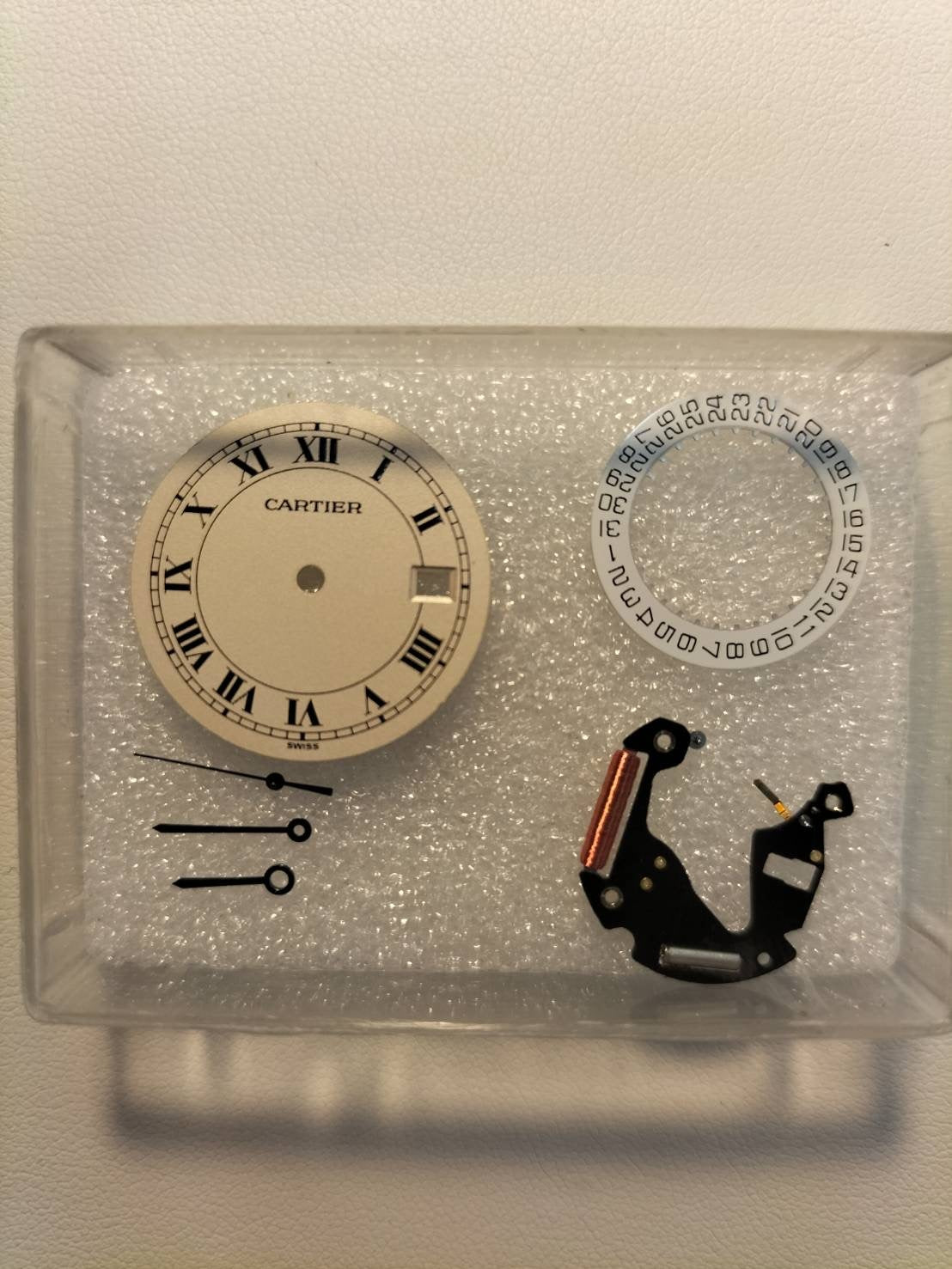 カルティエ サントス オクタゴン LM W2001583 / 187902 クォーツ Cal.687 SS×YG SS×YG アイボリーローマン文字盤 オーバーホール済み