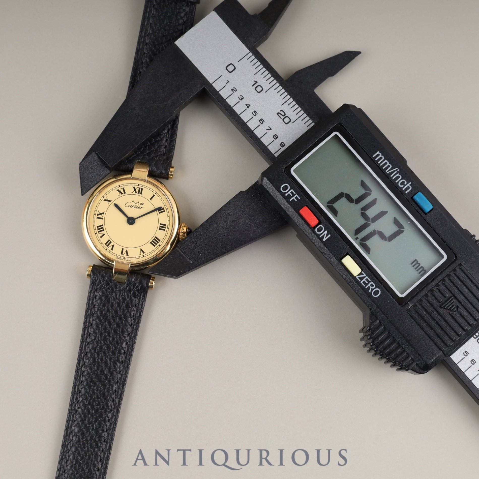 Cartier Must Vendôme VLC SM Quartz Cal.690 SV925 Leather Strap with Genuine GP Buckle, Ivory Roman Dial, Overhauled