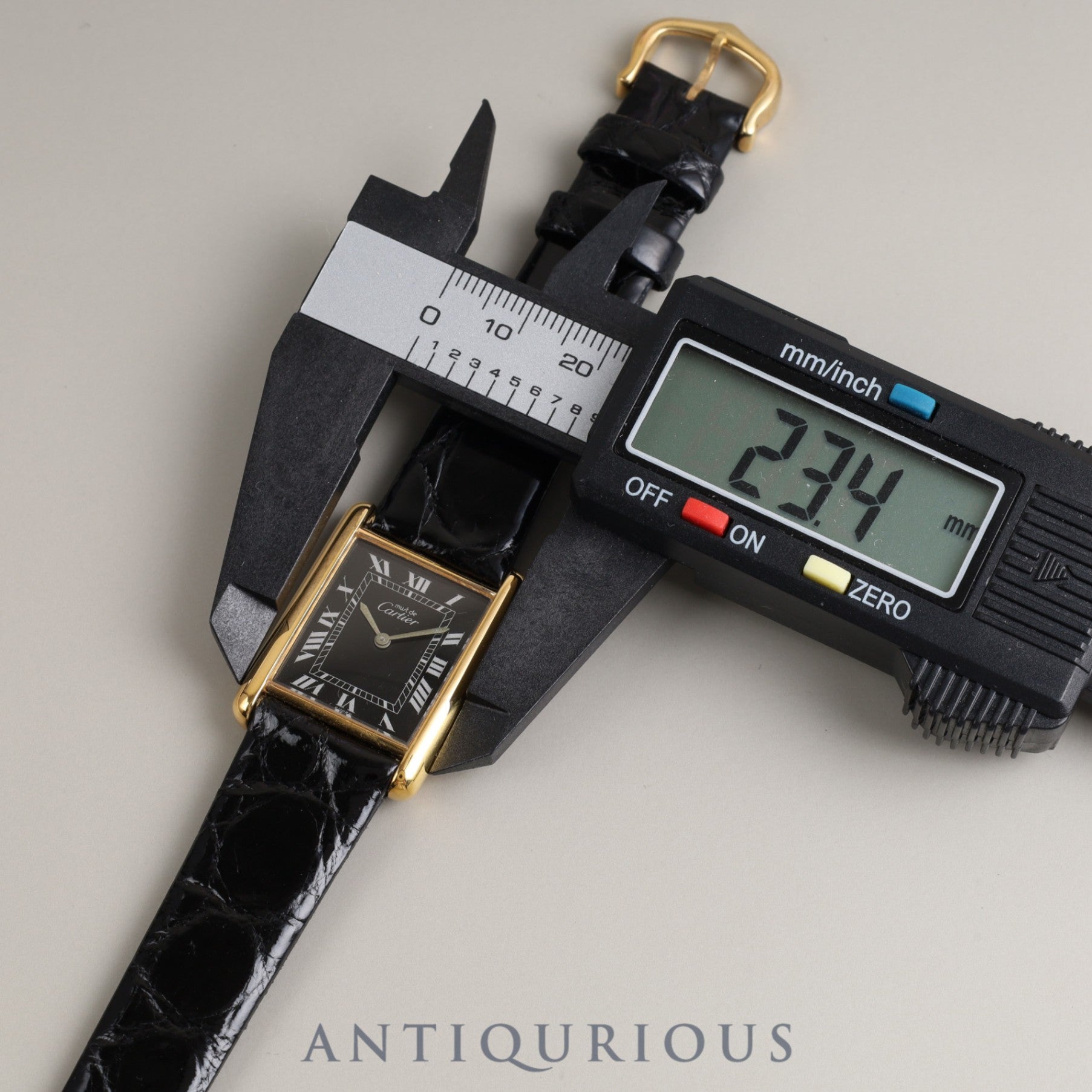 Cartier Must Tank LM Manual winding 925 Leather Genuine buckle (GP) Black Roman dial Box Overhauled