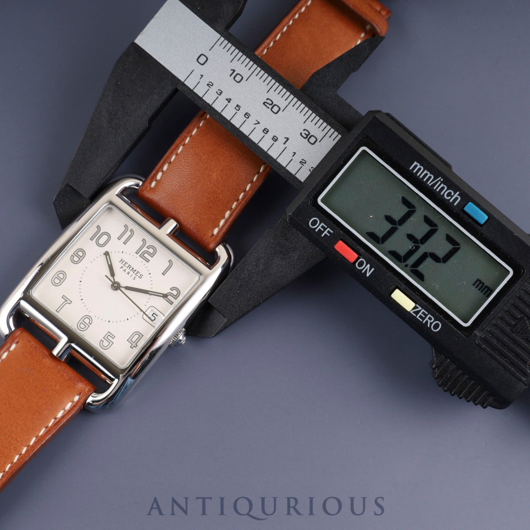 エルメス ケープコッド CC1.810 クォーツ SS 純正革ベルト(□J刻印:2006年、使用感あり)純正バックル(SS) シルバー文字盤 箱 保証書(2007年) オーバーホール済み