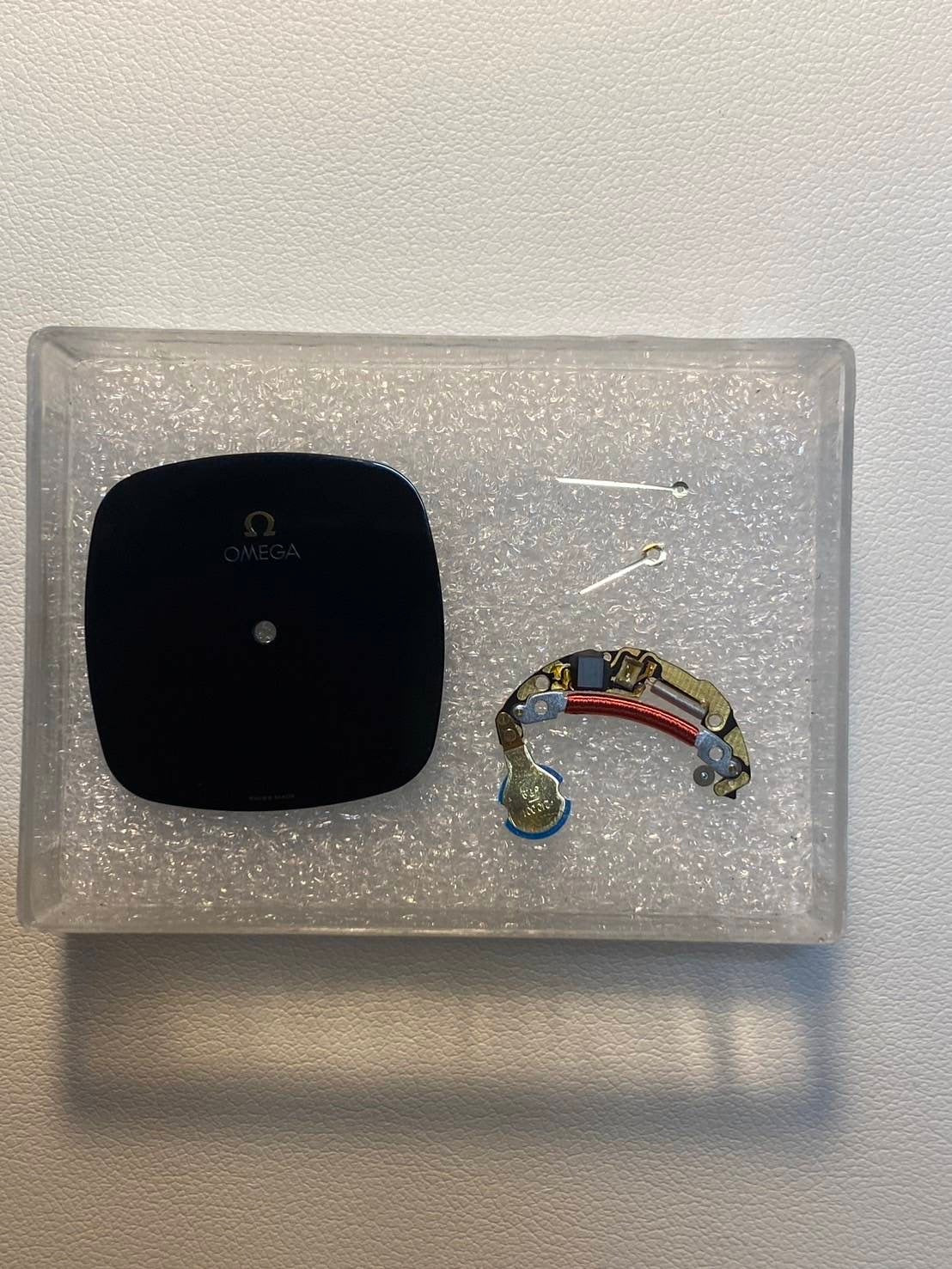 オメガ デ・ヴィル 195 077.2 クォーツ Cal.1378 GP 革 純正尾錠(GP)ブラック文字盤 オーバーホール済み