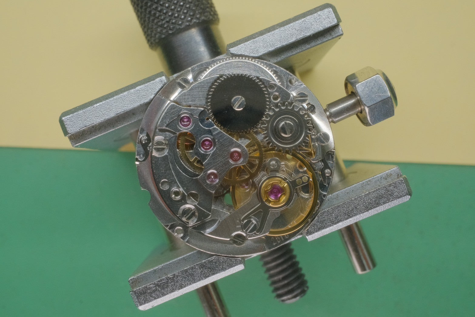 カルティエ サントス オクタゴン SM 0907 自動巻き Cal.2670 SS/YG SS/YG ホワイトローマン文字盤 箱 保証書(1984年)オーバーホール済み
