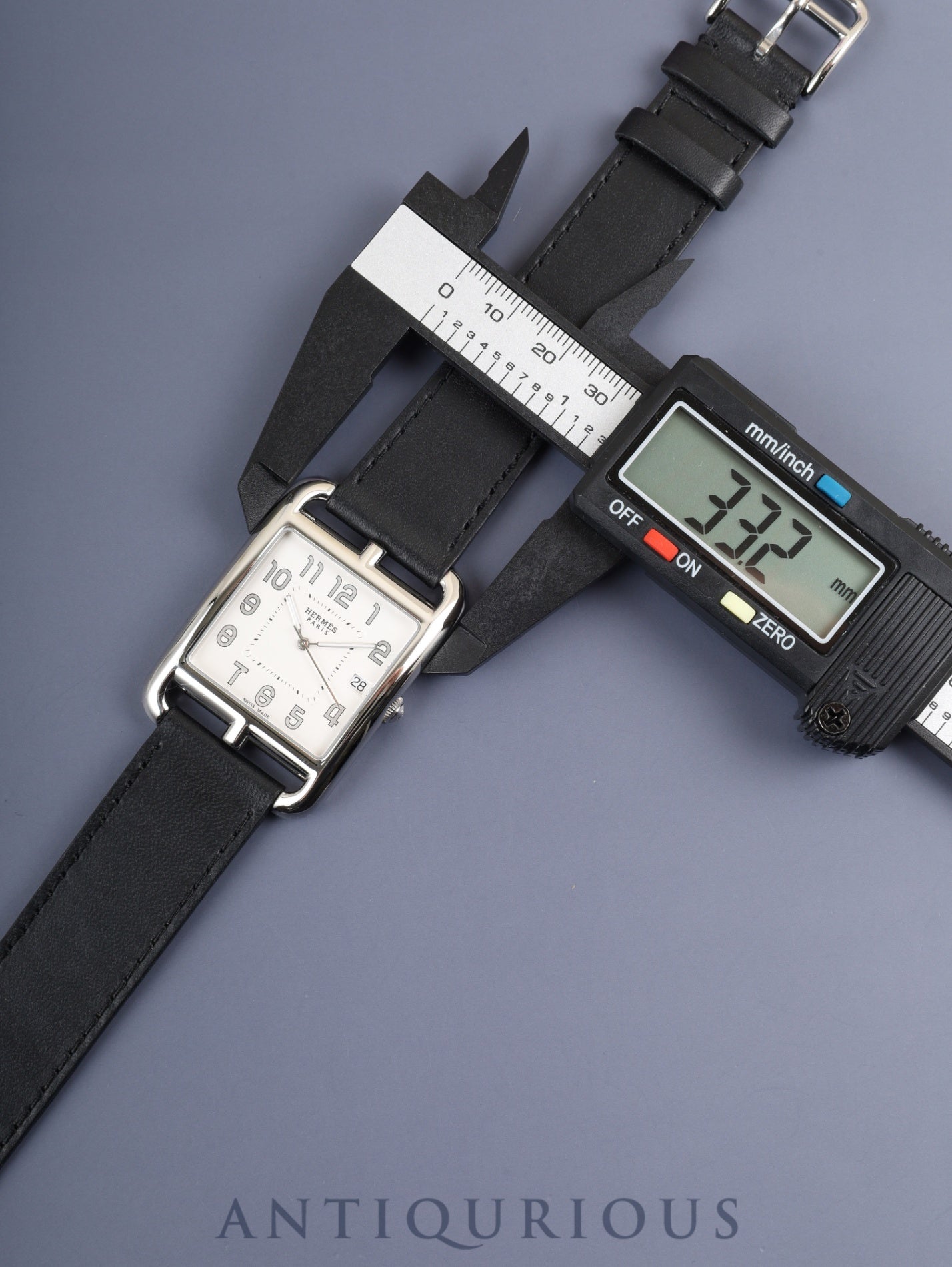 エルメス ケープコッド W055346WW00 / CC1.810 クォーツ SS 革 純正尾錠(SS)シルバーアラビア文字盤 箱 冊子 保証書(2022年) 純正革ベルト(U刻印:2022年)オーバーホール済み