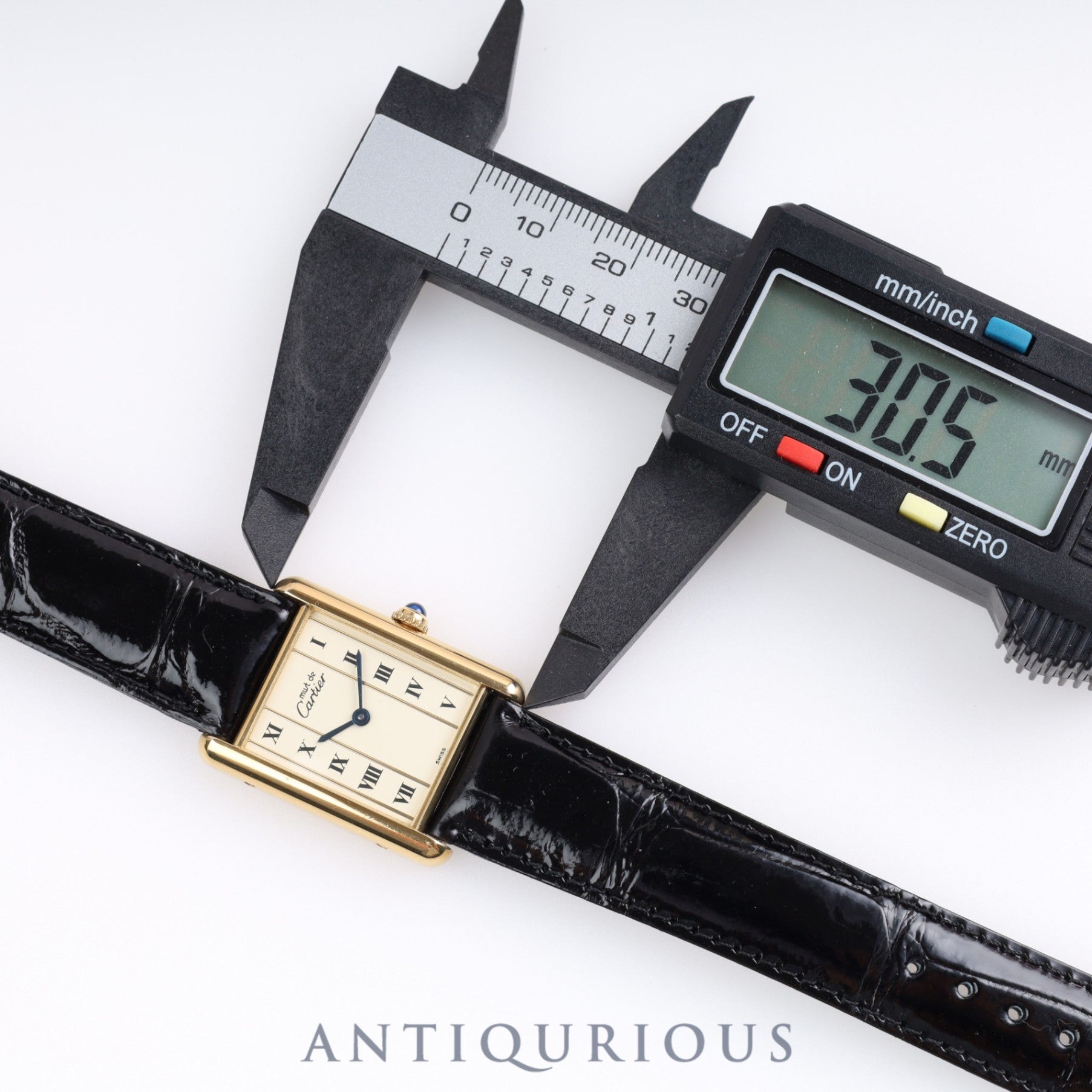 Cartier Must Tank LM QZ 590005 925 Leather Genuine Buckle Vertical Roman Dial