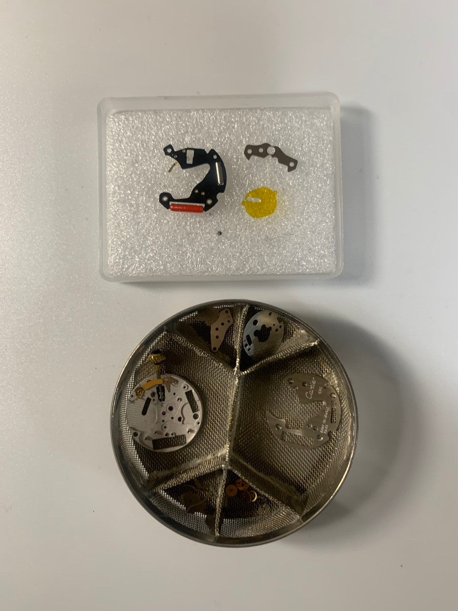 Cartier Must Vendôme VLC SM W1002154 / 590004 Quartz Caliber 690 SV925 Leather Strap with Genuine D-buckle (GP) Arabic Dial Box Overhauled