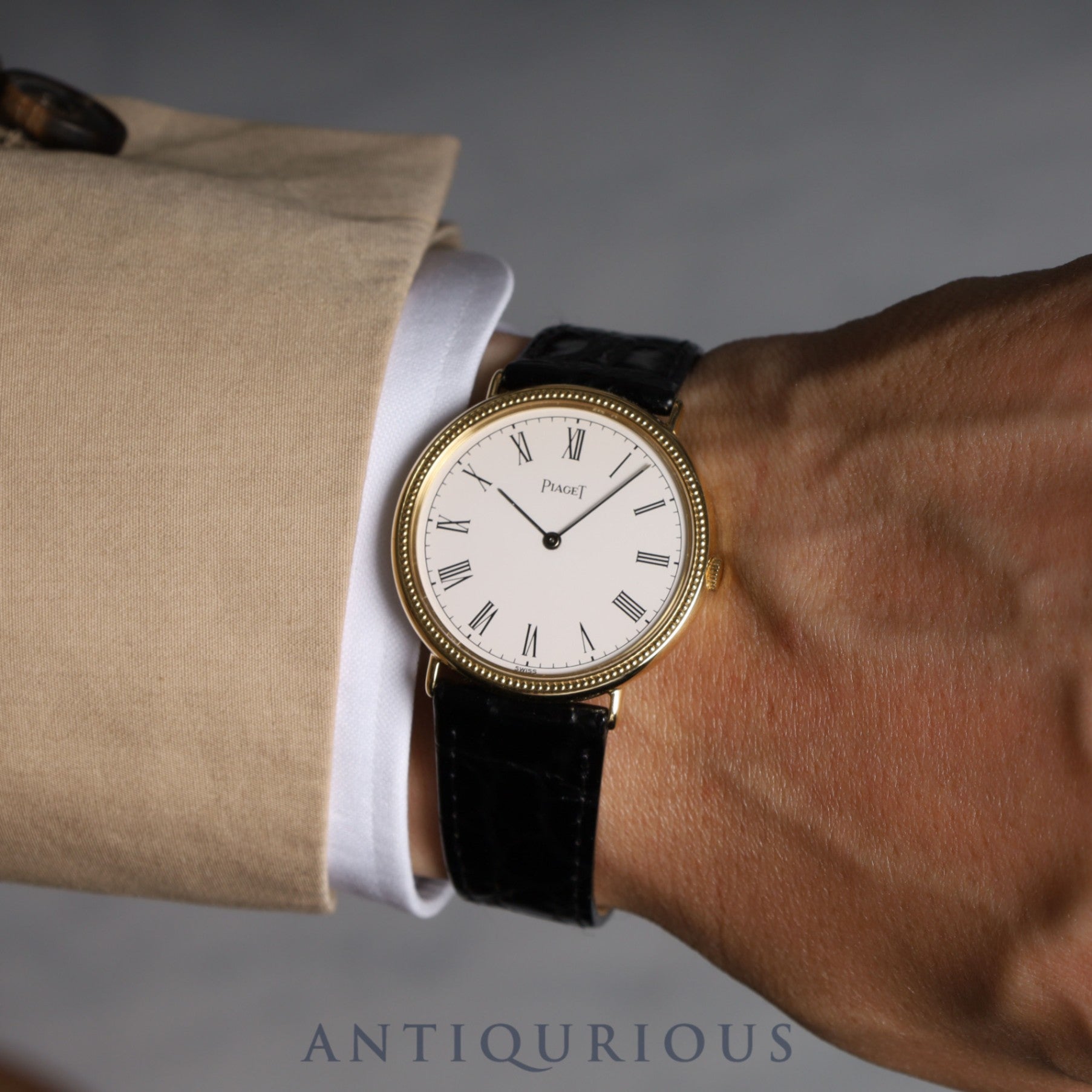 Piaget Round 90239 Manual winding Cal.9P2 YG Leather Genuine buckle (750) White dial Box Warranty (1989)