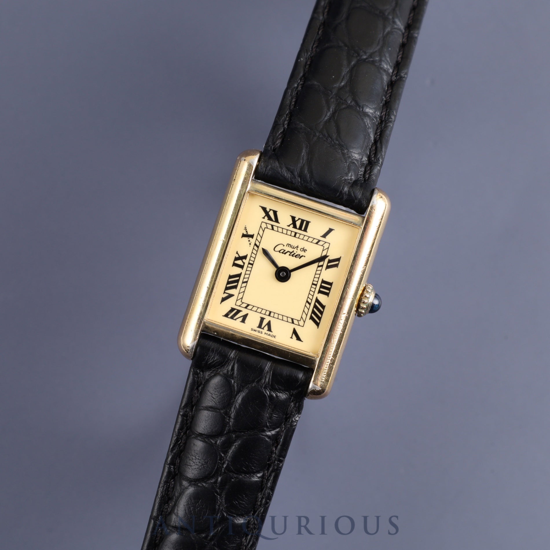 Cartier Must Tank SM 2974213 Manual winding V925 Leather Genuine D buckle (GP) Ivory Roman dial International permanent warranty (1982) Complete service completed at Cartier boutique