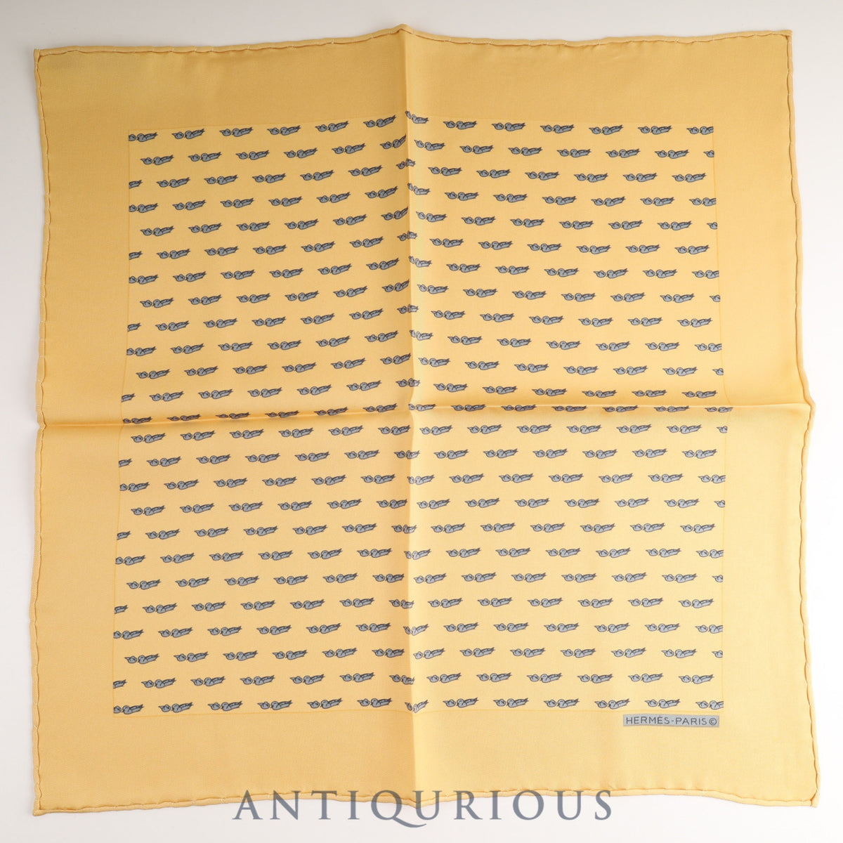 エルメス スカーフ カレ45 総柄 イエロー SILK100%