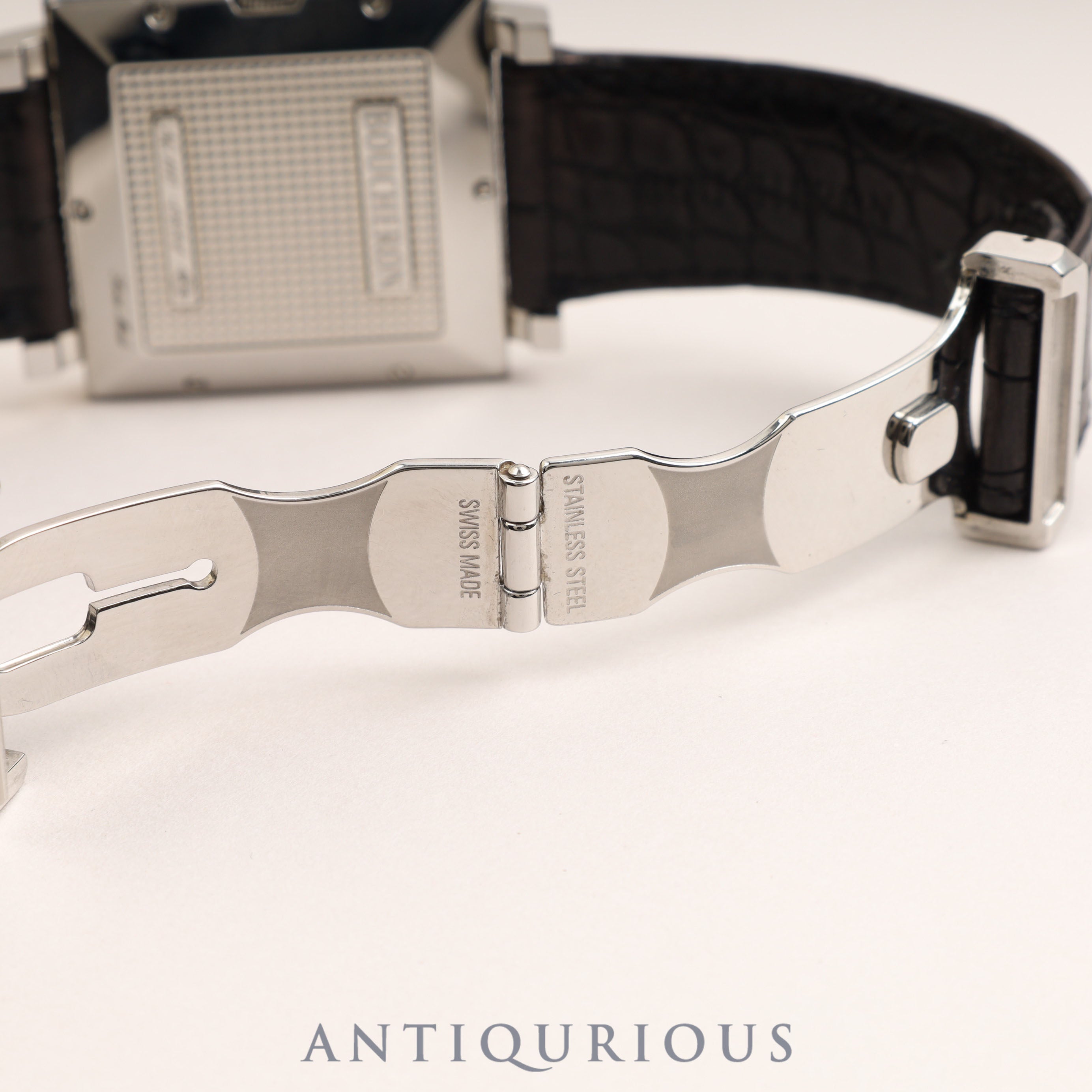 Boucheron Carre WA011301
