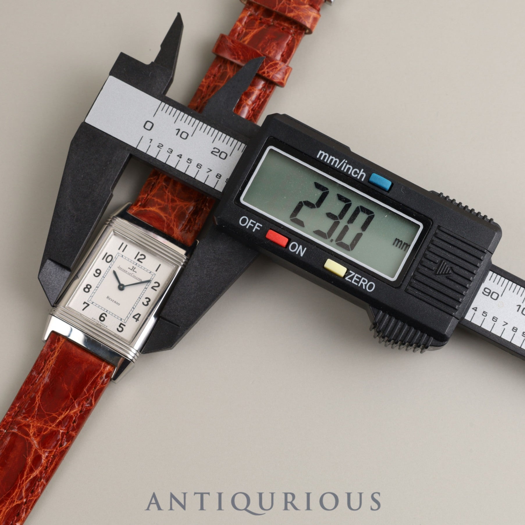 Jaeger-LeCoultre Reverso Classic 250.8.86/Q2508420 Manual winding Cal846/1 Silver dial Warranty card (1995) Box Instruction manual