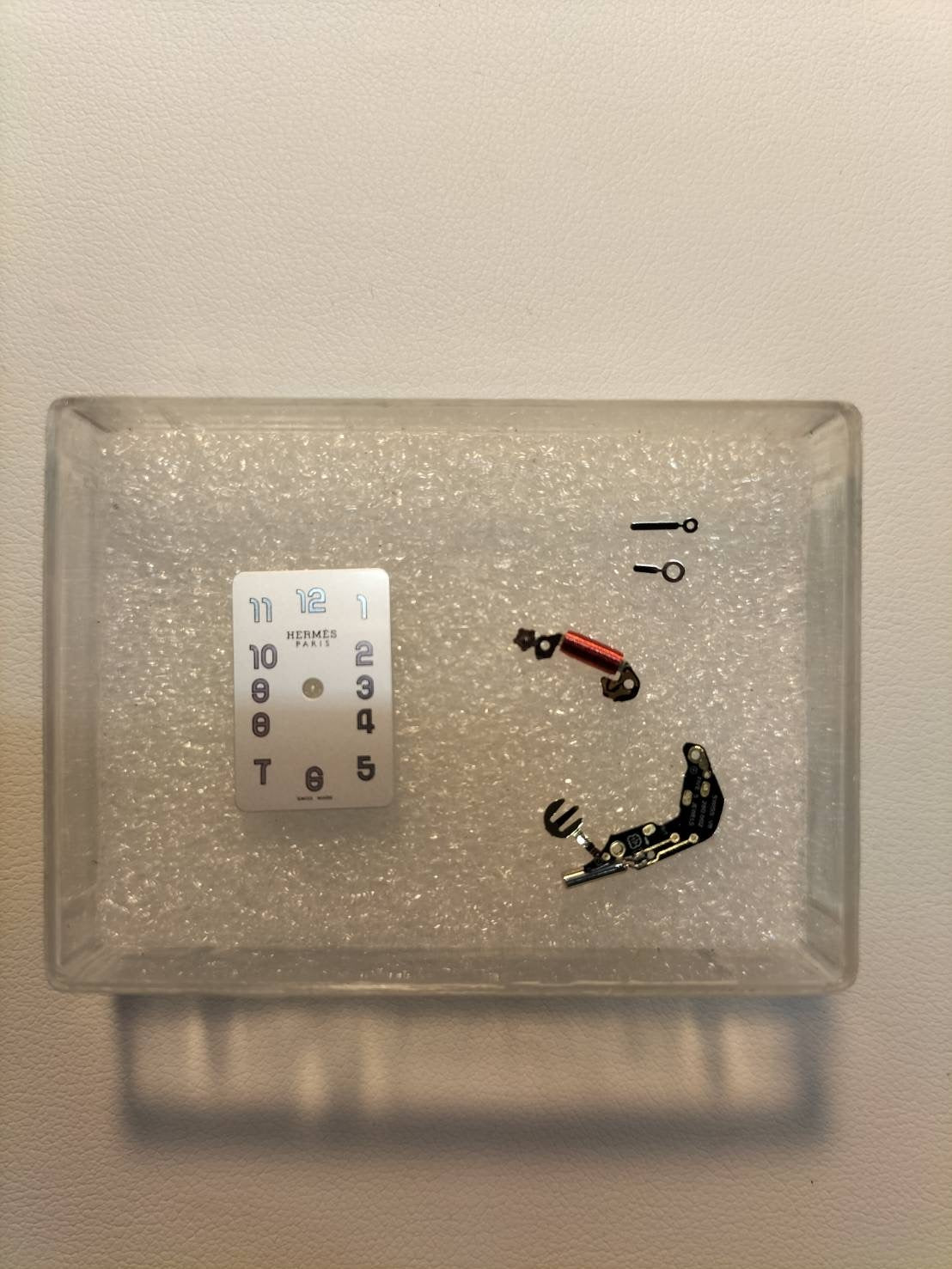 Hermes Nantucket NA2.110.220 / WW18 Quartz Cal.280.002 SS Genuine leather strap (Z stamp: 2021) Genuine buckle (SS) Silver dial Box Booklet Warranty (2021) Overhauled