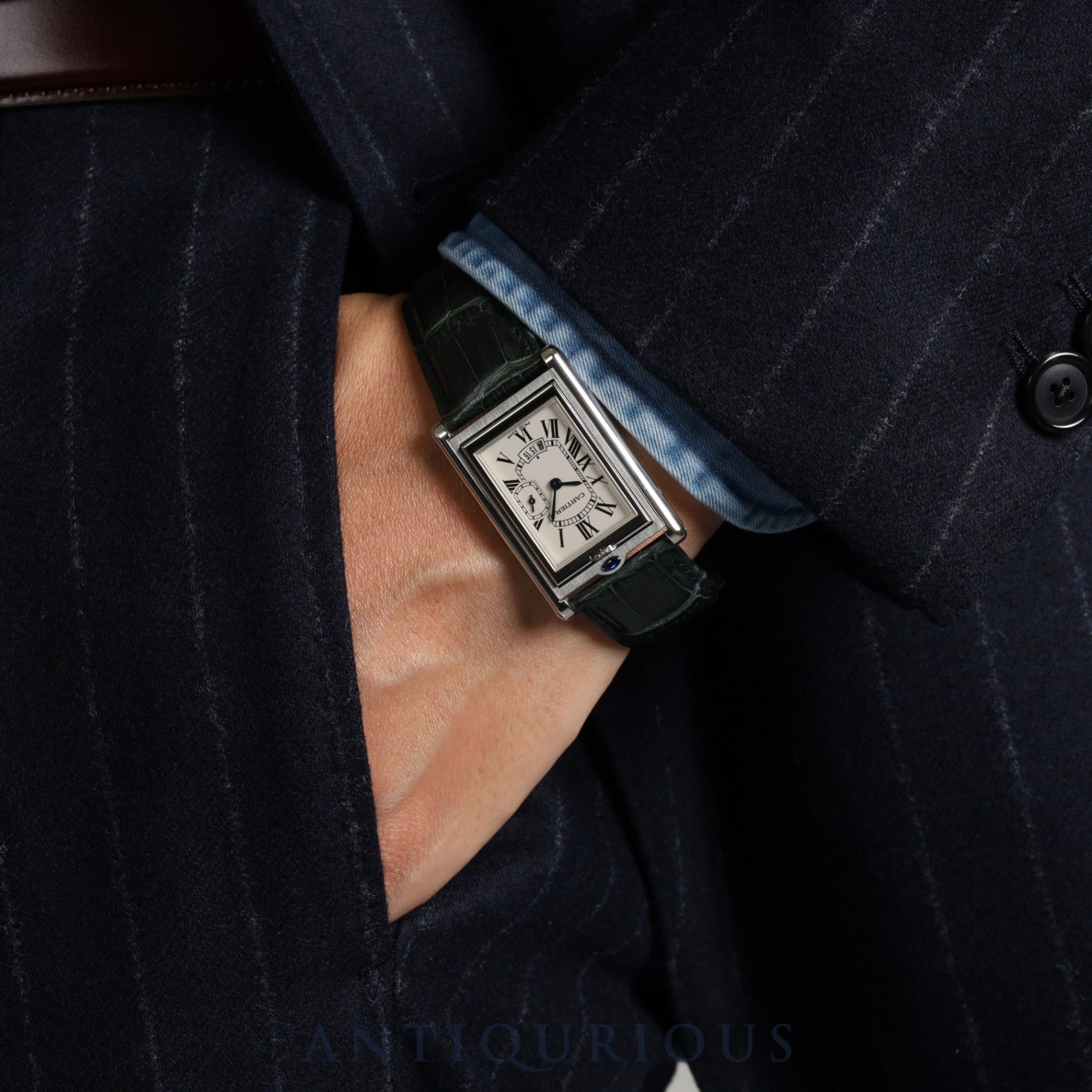 カルティエ タンク バスキュラント LM W1016055 / 2522 クォーツ  SS 革 純正Dバックル(SS) ホワイトローマン文字盤 保証書(2002年)冊子 カルティエブティックコンプリートサービス済み ※ケースイニシャル裏彫り有り