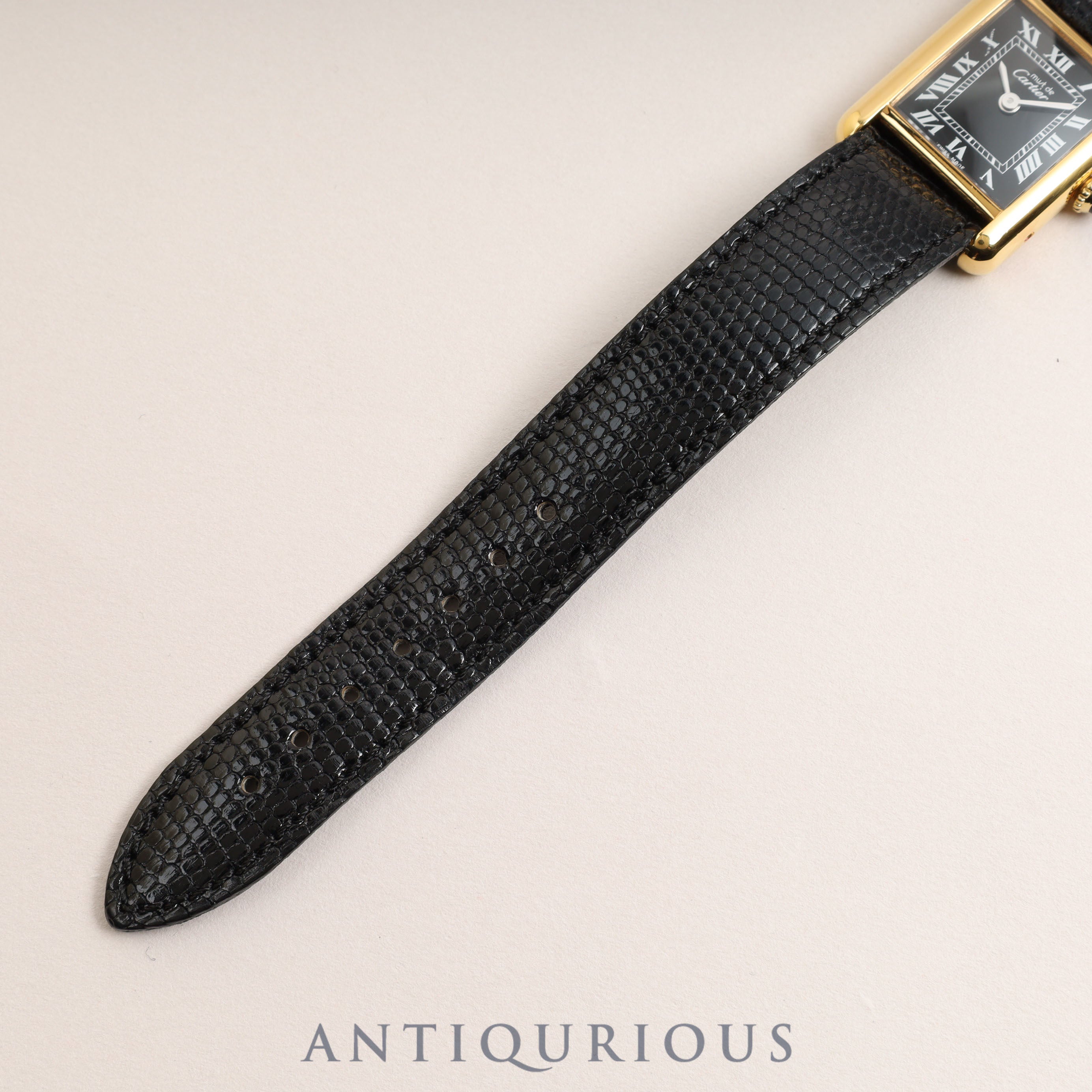 カルティエ マストタンクSM 手巻き ブラックローマ文字盤 国際永久保証書