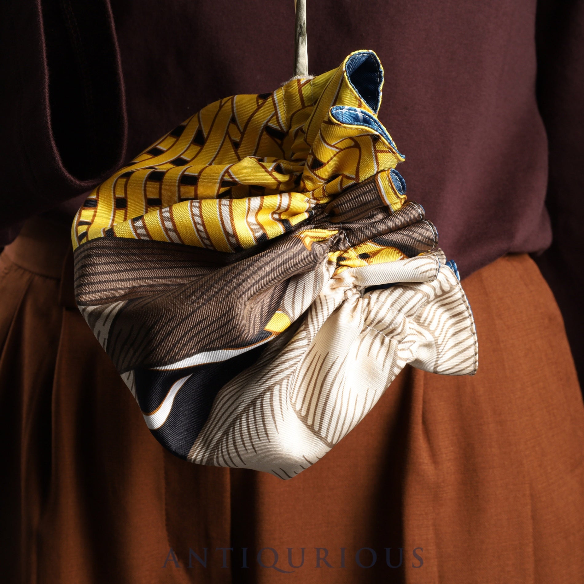 エルメス プティ アッシュ ポーチ SILK イエロー×ブルー 箱 カード等