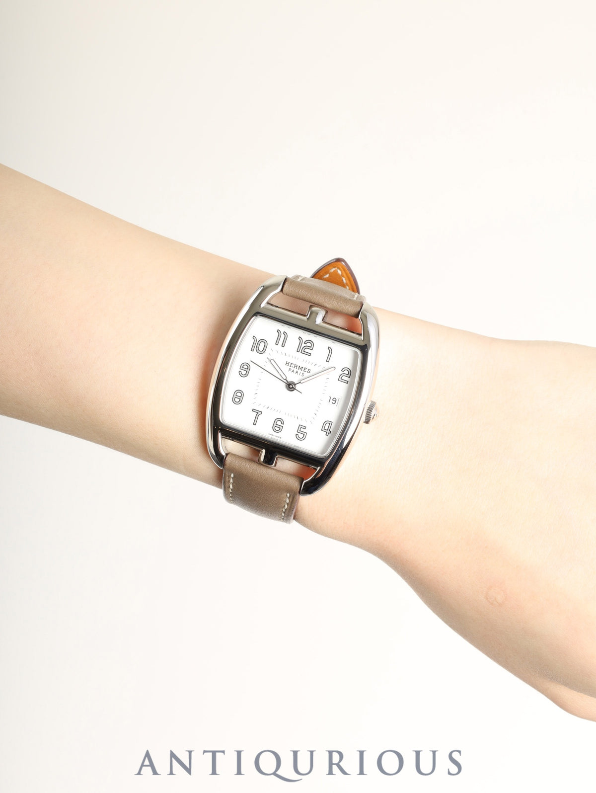 Hermès Cape Cod Tonneau CT1.710 Quartz Stainless Steel Watch with Genuine Leather Strap (R Stamp: 2014) and Genuine Buckle (SS). White Dial, Box, Warranty Card (2011) Overhauled.