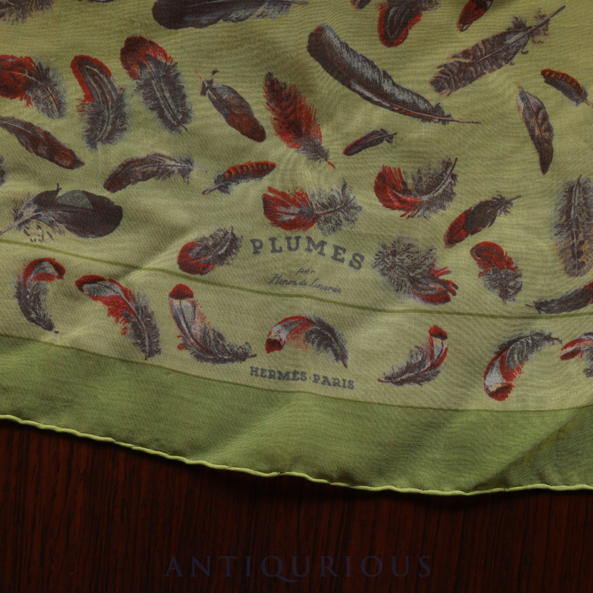 エルメス スカーフ カレ45 PLUMES 羽根 SILK100% 箱