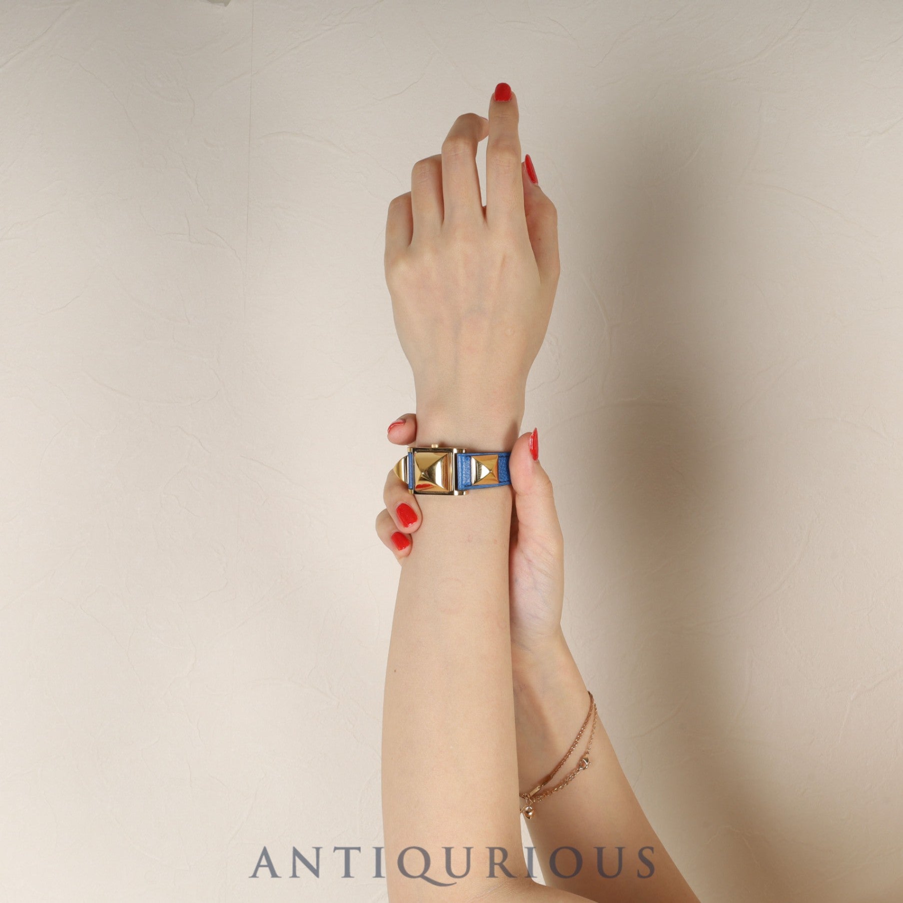 エルメス メドール 11.01 クォーツ Cal.976.001 GP 純正革ベルト(◯V刻印:1992年) 純正尾錠(GP)ホワイト文字盤 オーバーホール済み