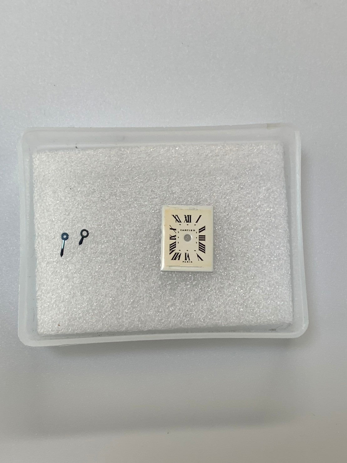 カルティエ ミニ タンク 64262 手巻き Cal.AS1722 750YG 革 純正Dバックル(18K)ホワイトローマン文字盤(PARIS表記)純正レザーベルト付き オーバーホール済み
