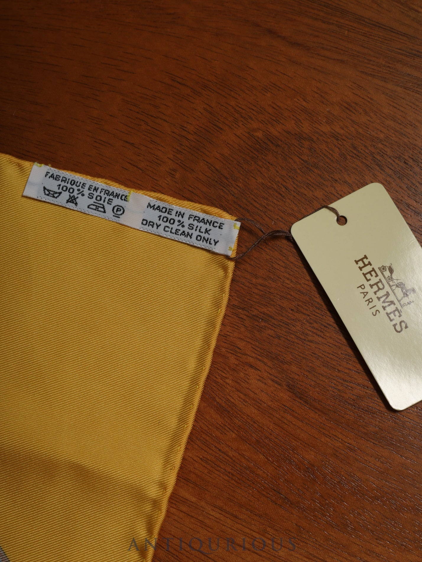 エルメス スカーフ カレ45 香水瓶 SILK100% タグ