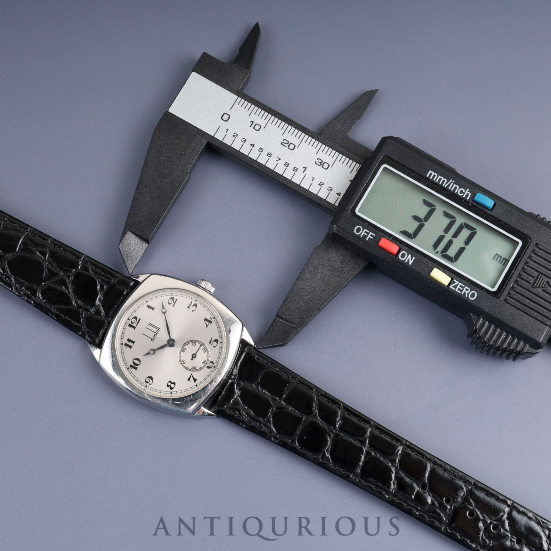 ダンヒル センテナリー クッションケース 115 手巻き Cal.7001 革 純正尾錠(SS)シルバーアラビア文字盤 箱 保証書(1996年)オーバーホール済み