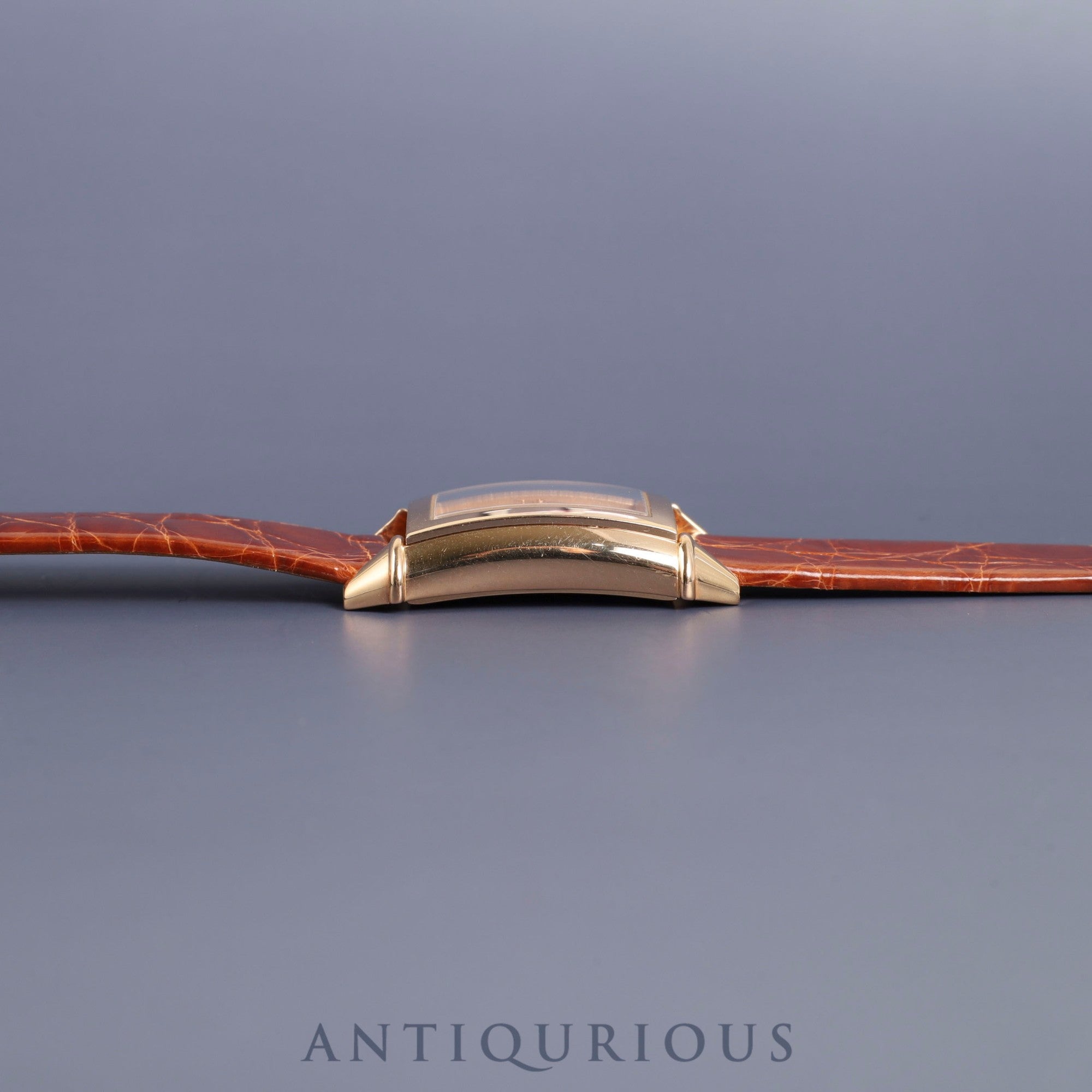 Girard-Perregaux Vintage 1945 2590 Manual winding Cal.2409 YG Leather Genuine buckle (750) Champagne Arabic dial Overhauled