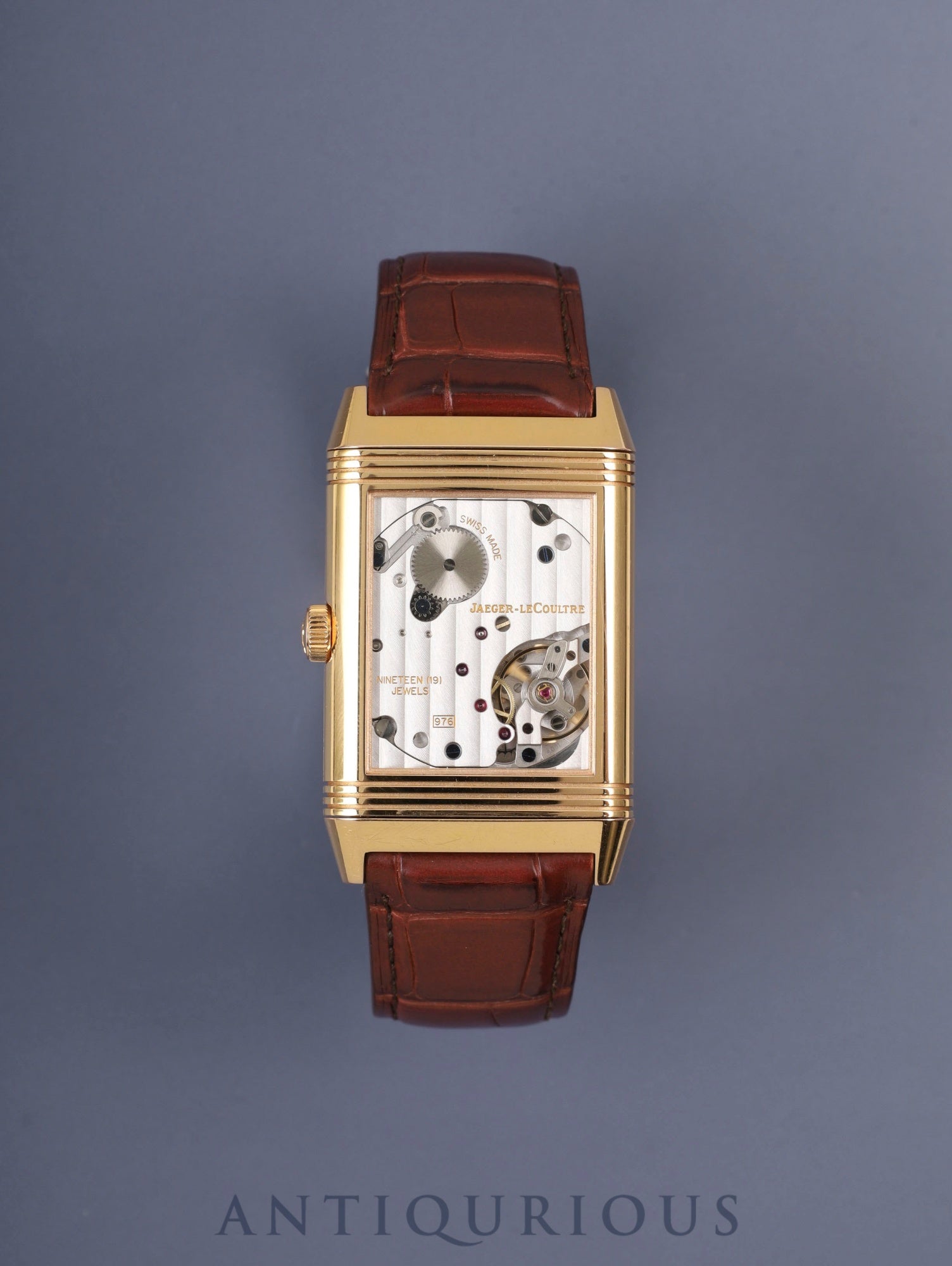 ジャガー・ルクルト グランド レベルソ 273.2.04 / Q3732420 手巻き Cal.976 750PG JEAN ROUSSEAU社革ベルト 純正バックル(750PG)シルバーアラビア文字盤 箱 冊子 保証書 タグ オーバーホール済み