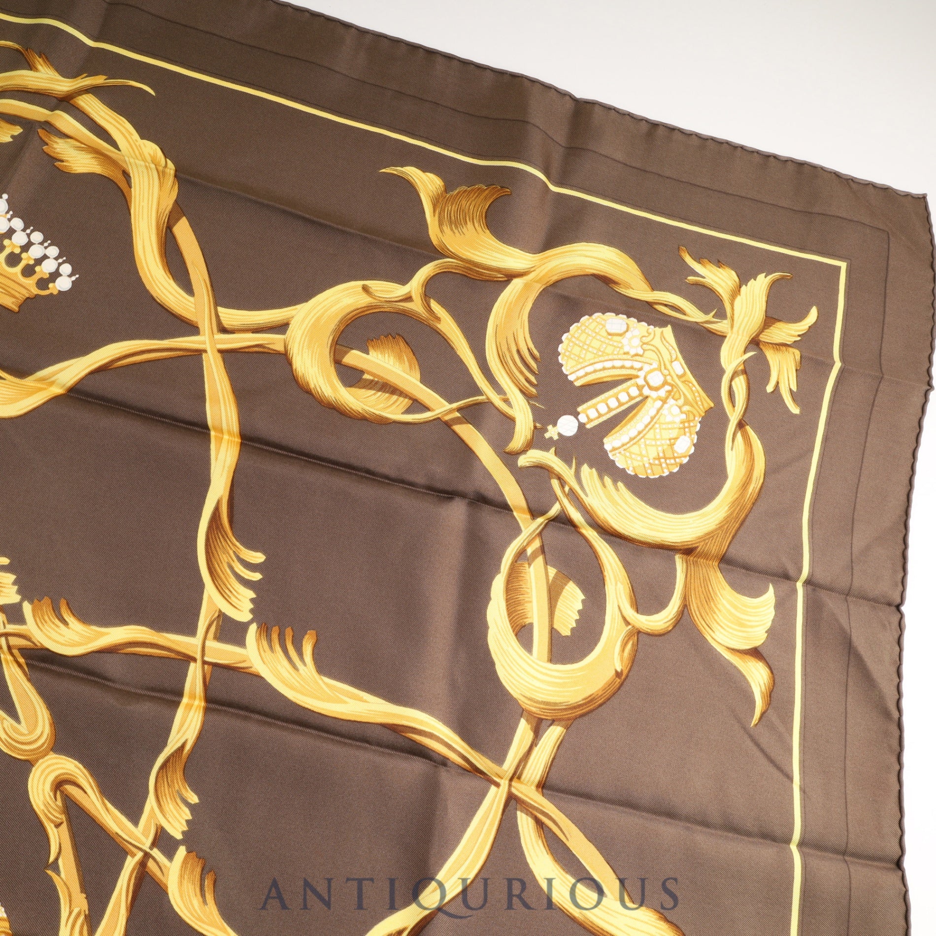 エルメス スカーフ カレ90 王冠柄 ブラウン SILK100%