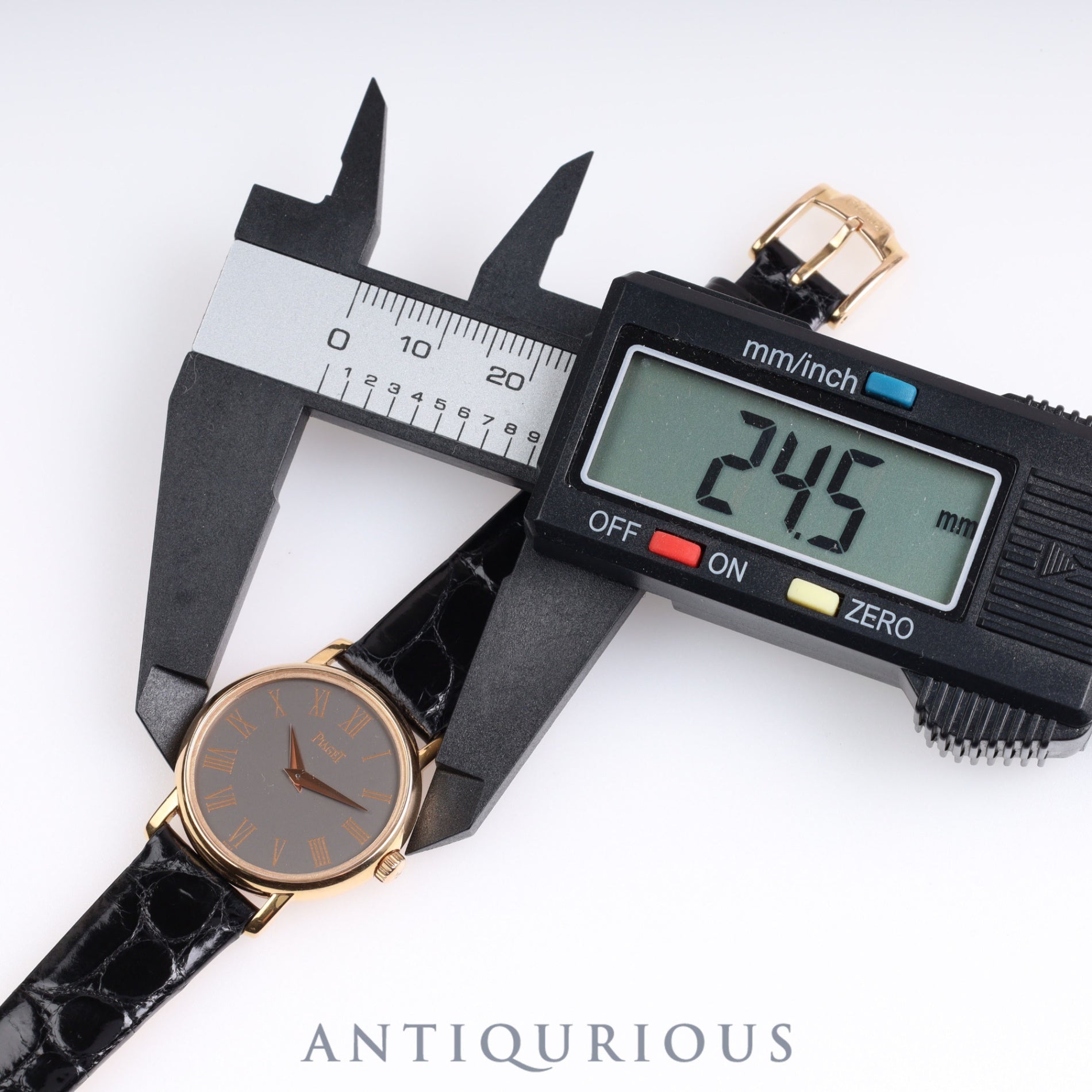 ピアジェ ラウンド 80005 クォーツ PG 革 純正尾錠(750)グレー文字盤 24.5mm