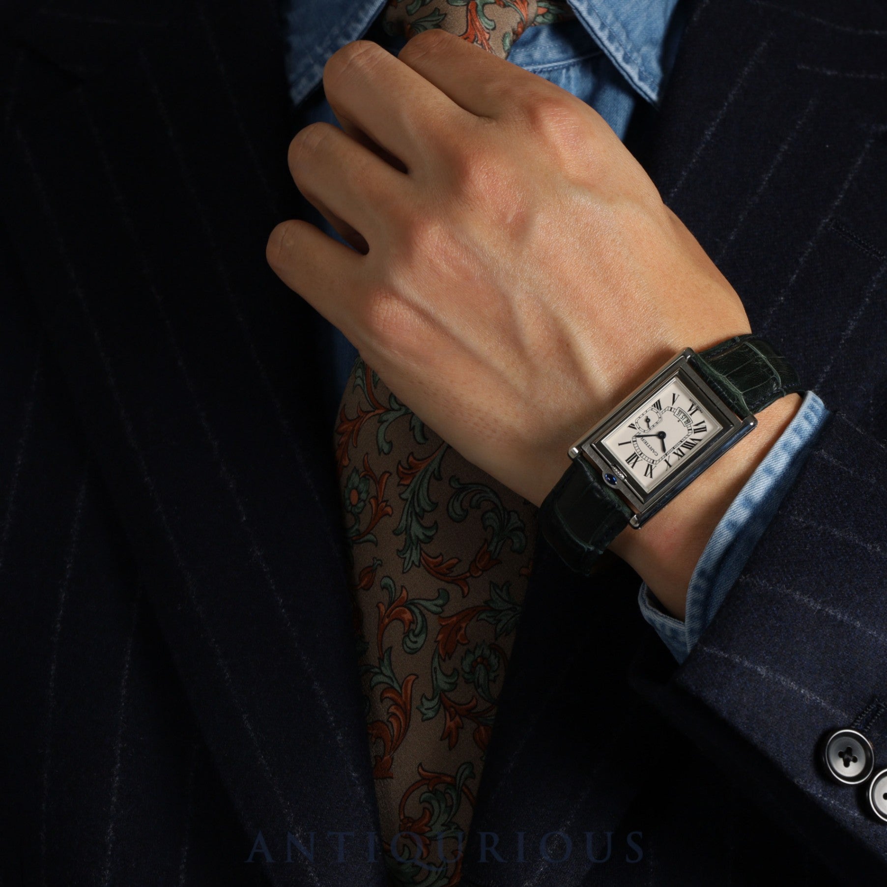 カルティエ タンク バスキュラント LM W1016055 / 2522 クォーツ SS 革 純正Dバックル(SS) ホワイトローマン文字盤 保証書(2002年)冊子 カルティエブティックコンプリートサービス済み ※ケースイニシャル裏彫り有り