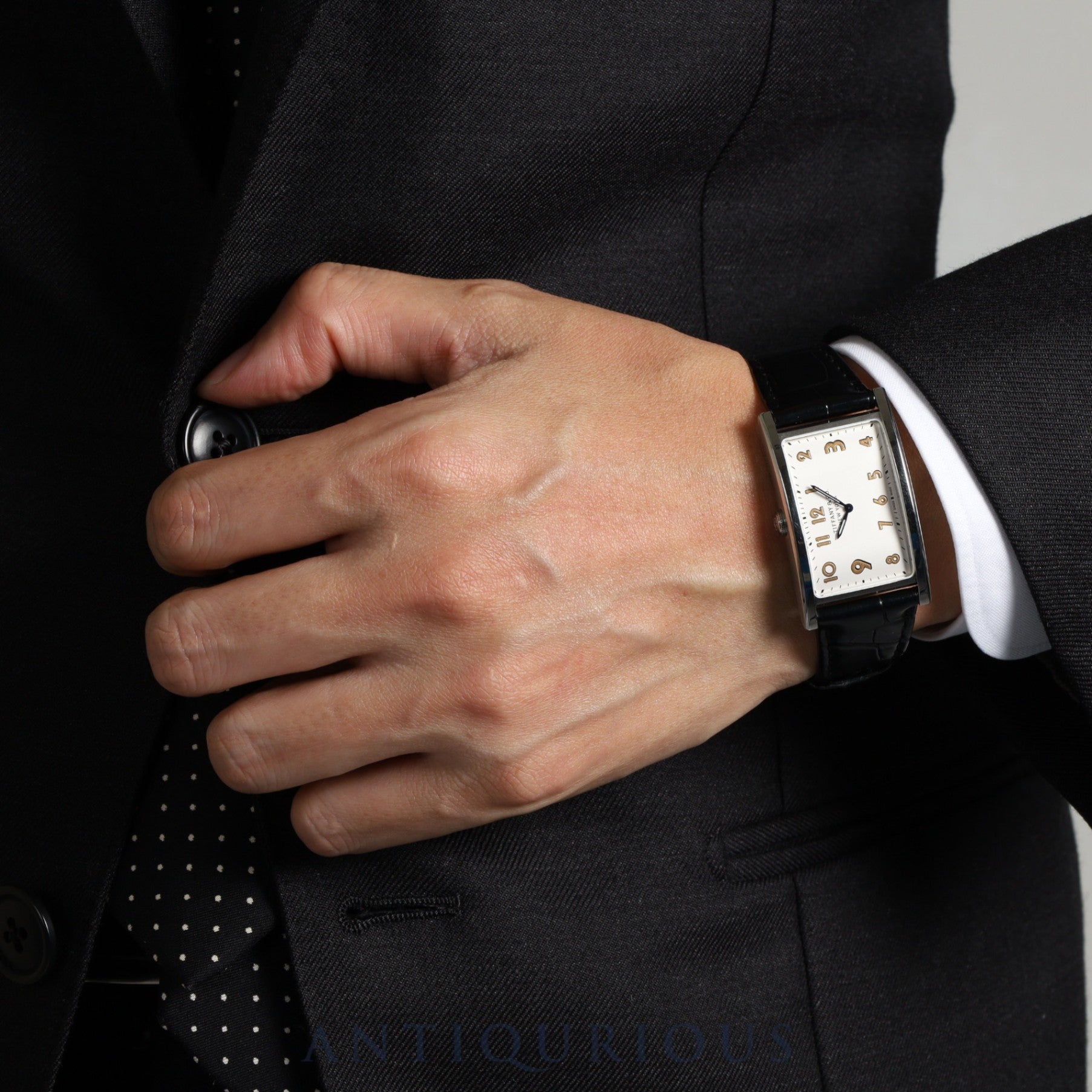 ティファニー イーストウエスト 37447102 クォーツ SS 純正革ベルト 純正バックル(SS)シルバー文字盤 サービスケース オーバーホール済み