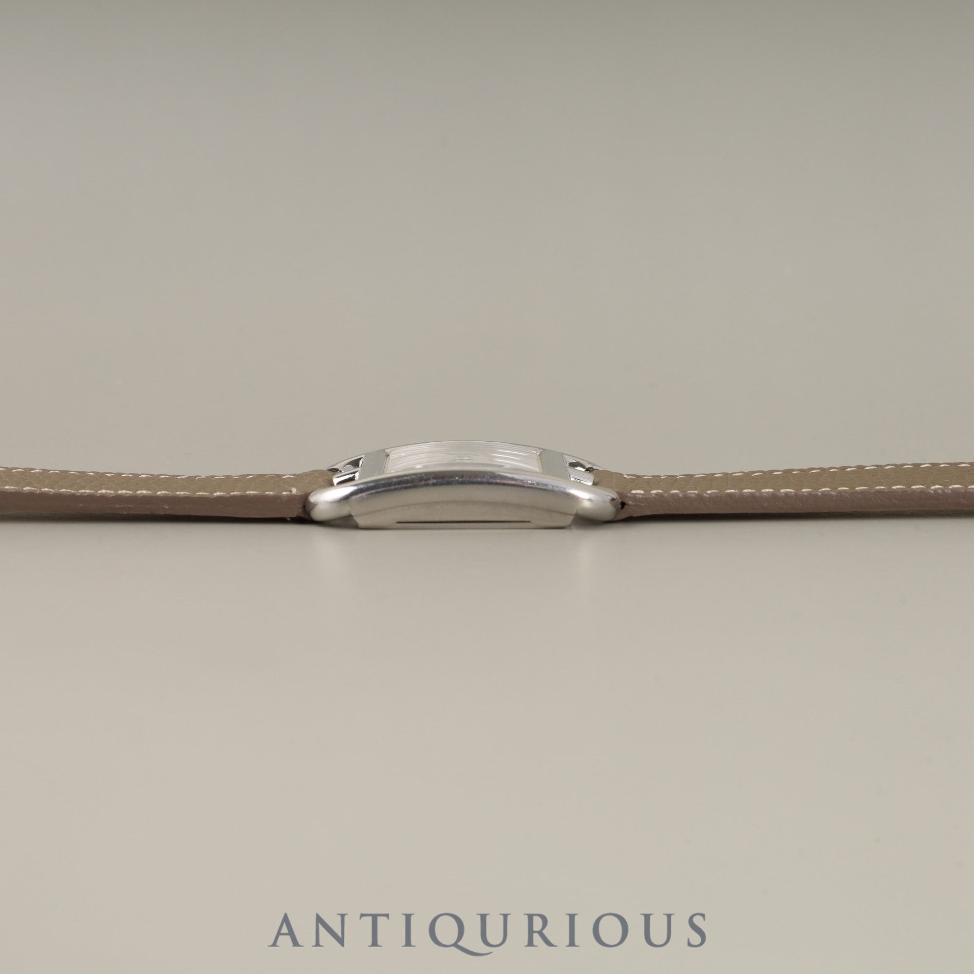 エルメス ケープコッド CC1.210 クォーツ Cal.976.001 SS 革 純正尾錠(SS) ホワイトアラビア文字盤 純正革ベルト(使用感あり、刻印判別不可)オーバーホール済み