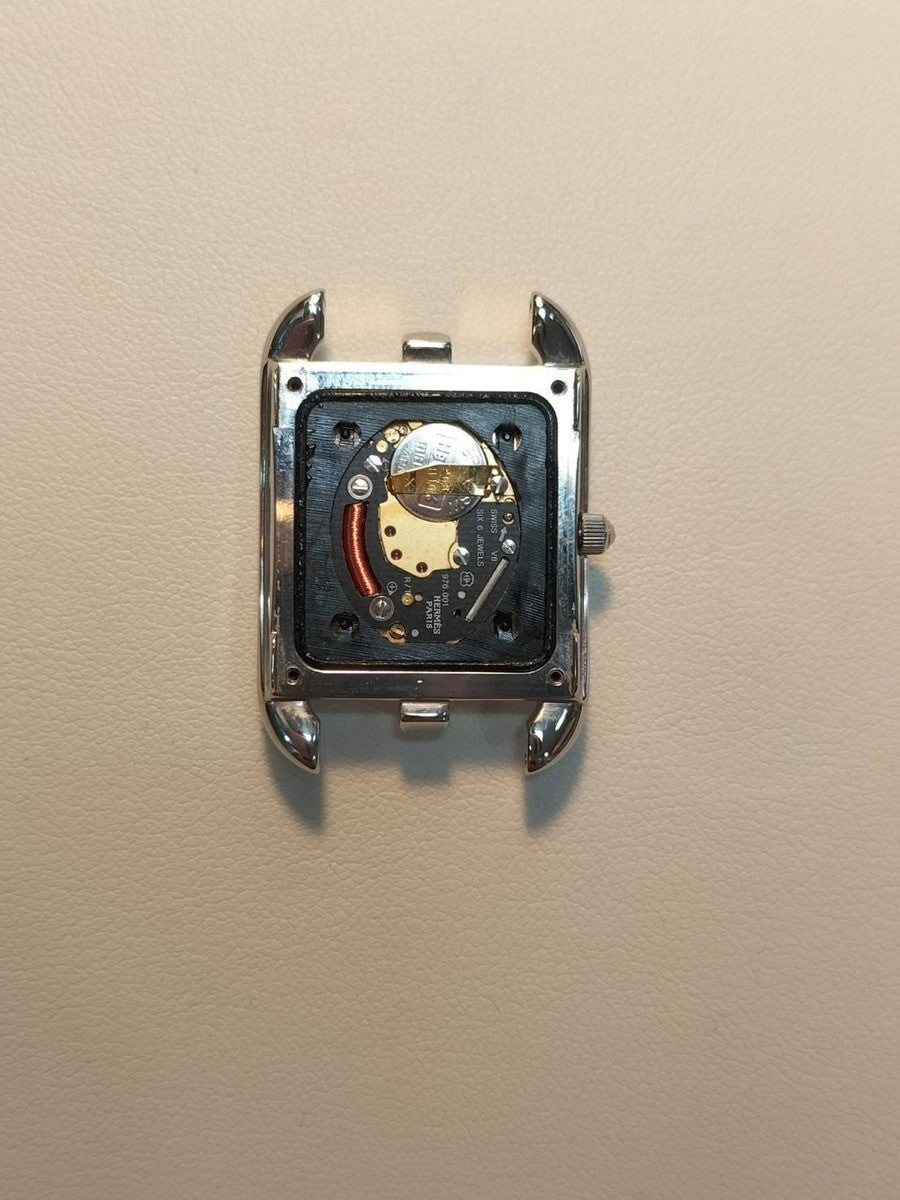 Hermès Cape Cod CC1-210 Quartz Caliber 976.001 Stainless Steel Leather Strap with Genuine Stainless Steel Buckle, Silver Dial, Box, Booklet, Warranty Card (2002), Genuine Leather Strap (2001, Signs of Use), Overhauled