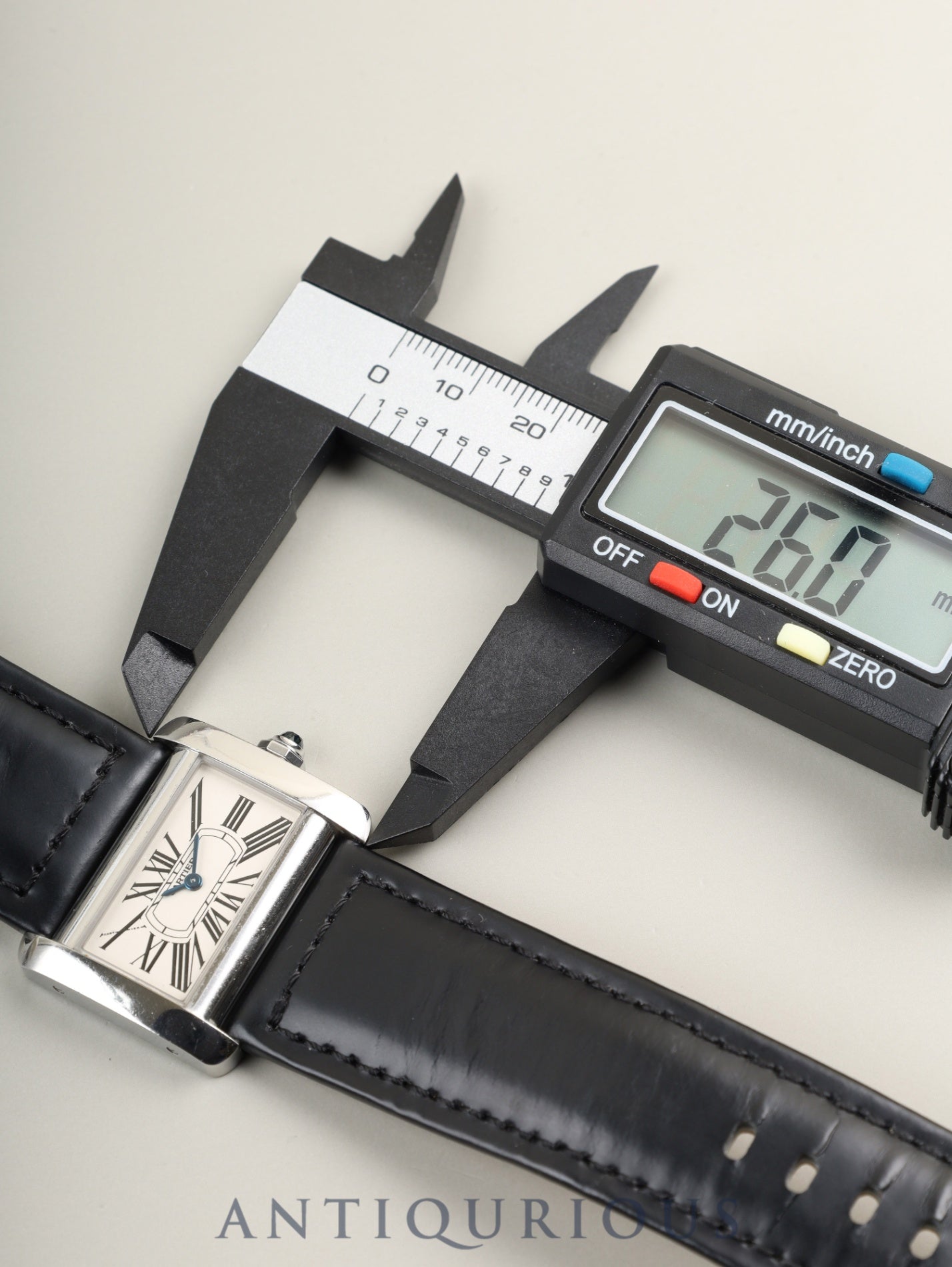 カルティエ タンク ディヴァン ミニ W6300255 / 2599 クォーツ Cal.157 SS 革 社外ピンバックル(SS)シルバーローマン文字盤 オーバーホール済み