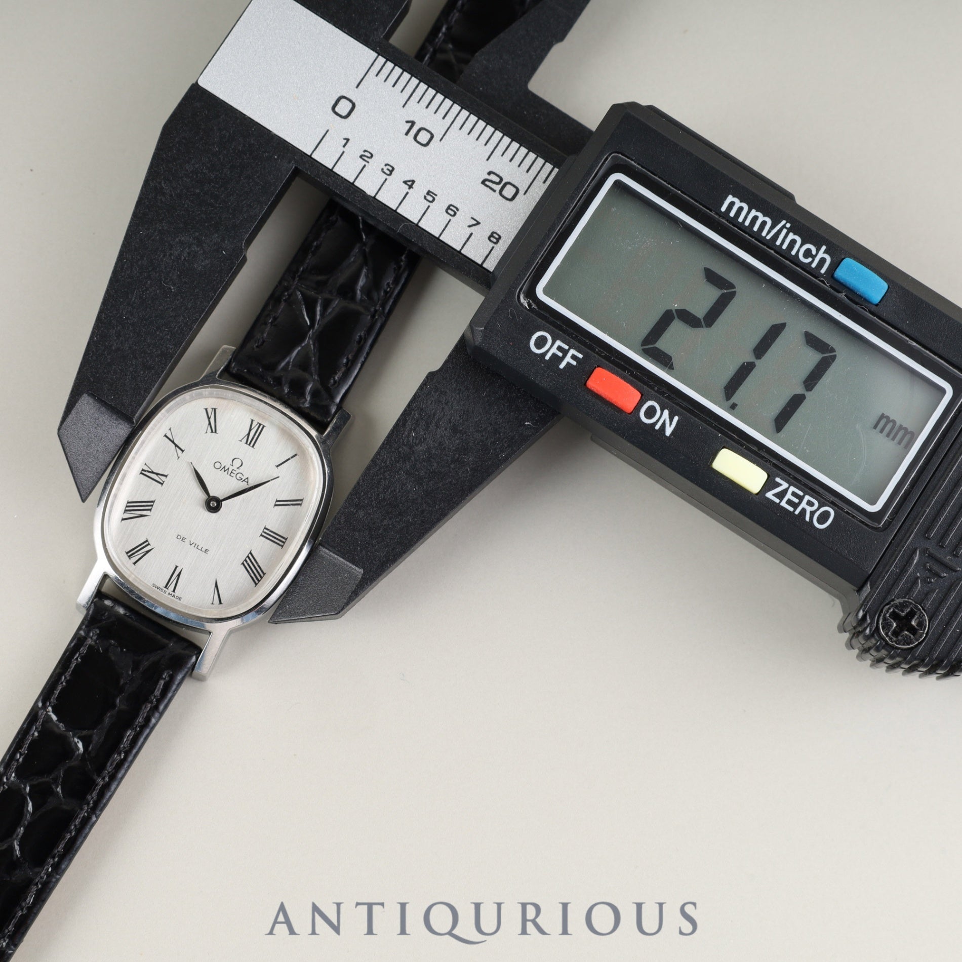 オメガ デ・ヴィル ST 511.0509 手巻き Cal.625 SS 革 社外尾錠(SS)シルバーローマン文字盤 1976年 箱 オーバーホール済み