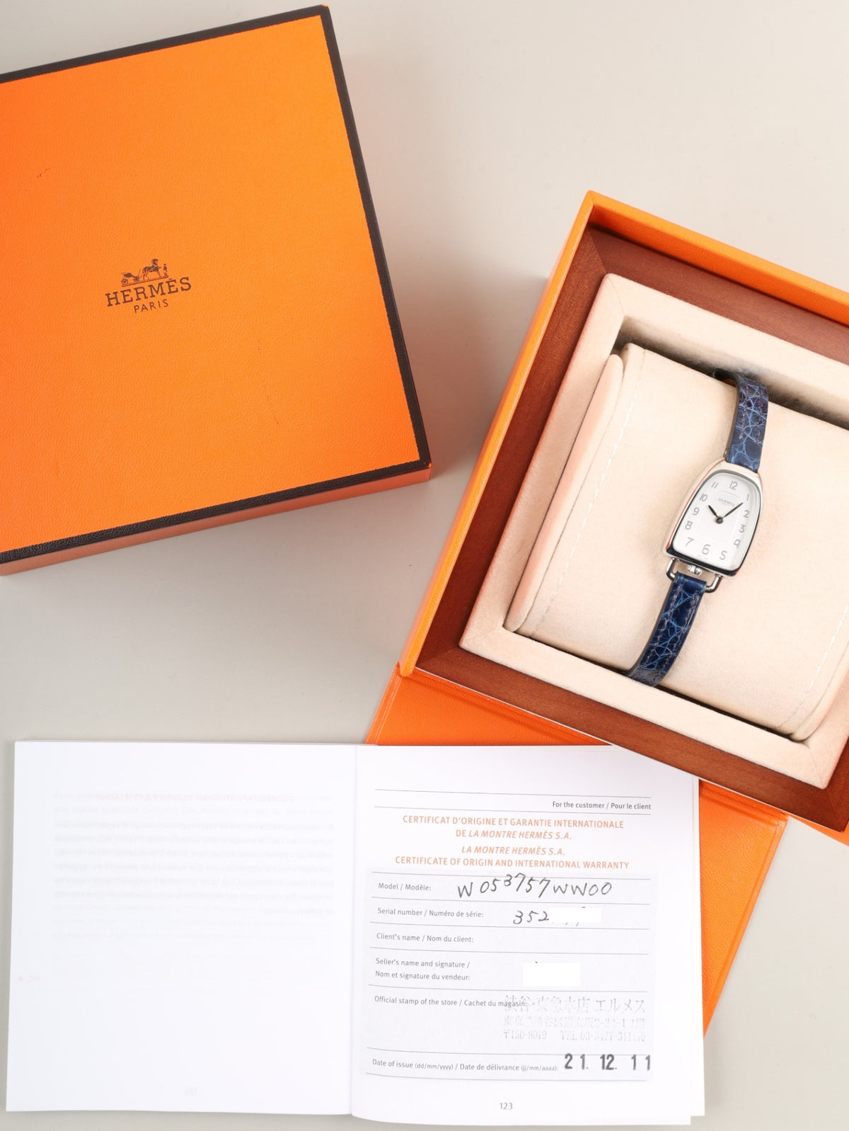 Hermès Galop W053757WW00 / GA1.110 Quartz Stainless Steel Watch with Genuine Strap and Genuine Pin Buckle (SS) Silver Dial, Box (with peeling), Warranty Card (2021) and Booklet, Overhauled