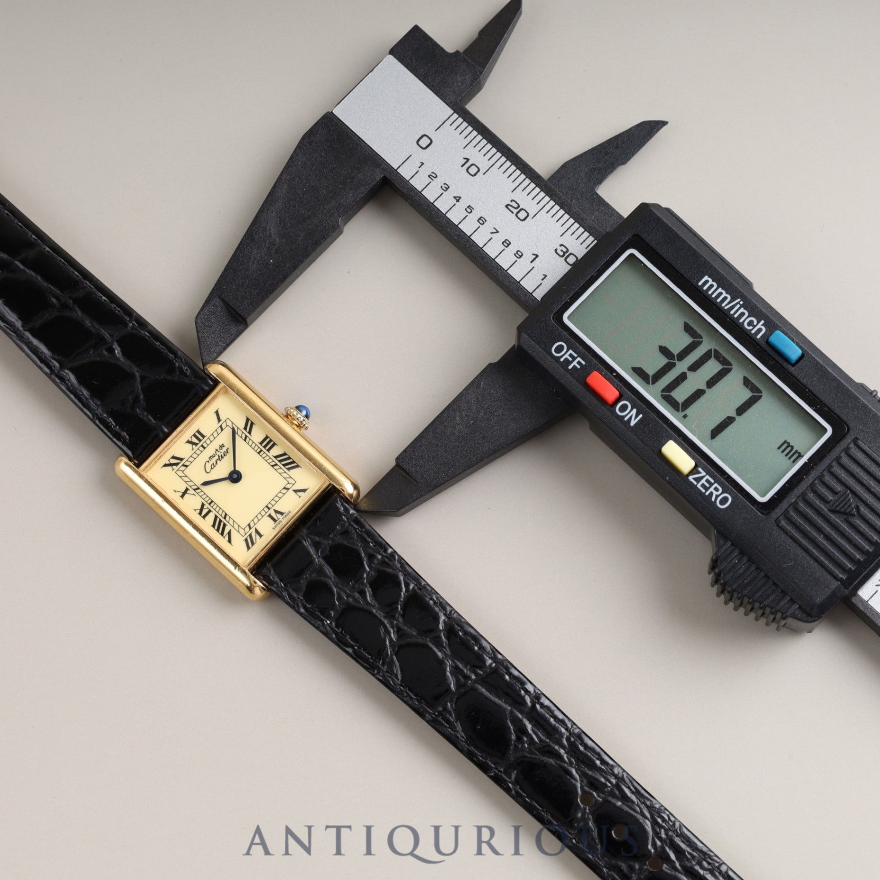 Cartier Must Tank LM Manual Winding 925 Leather Genuine Buckle (GP) Ivory Roman Dial Cartier Boutique Complete Service