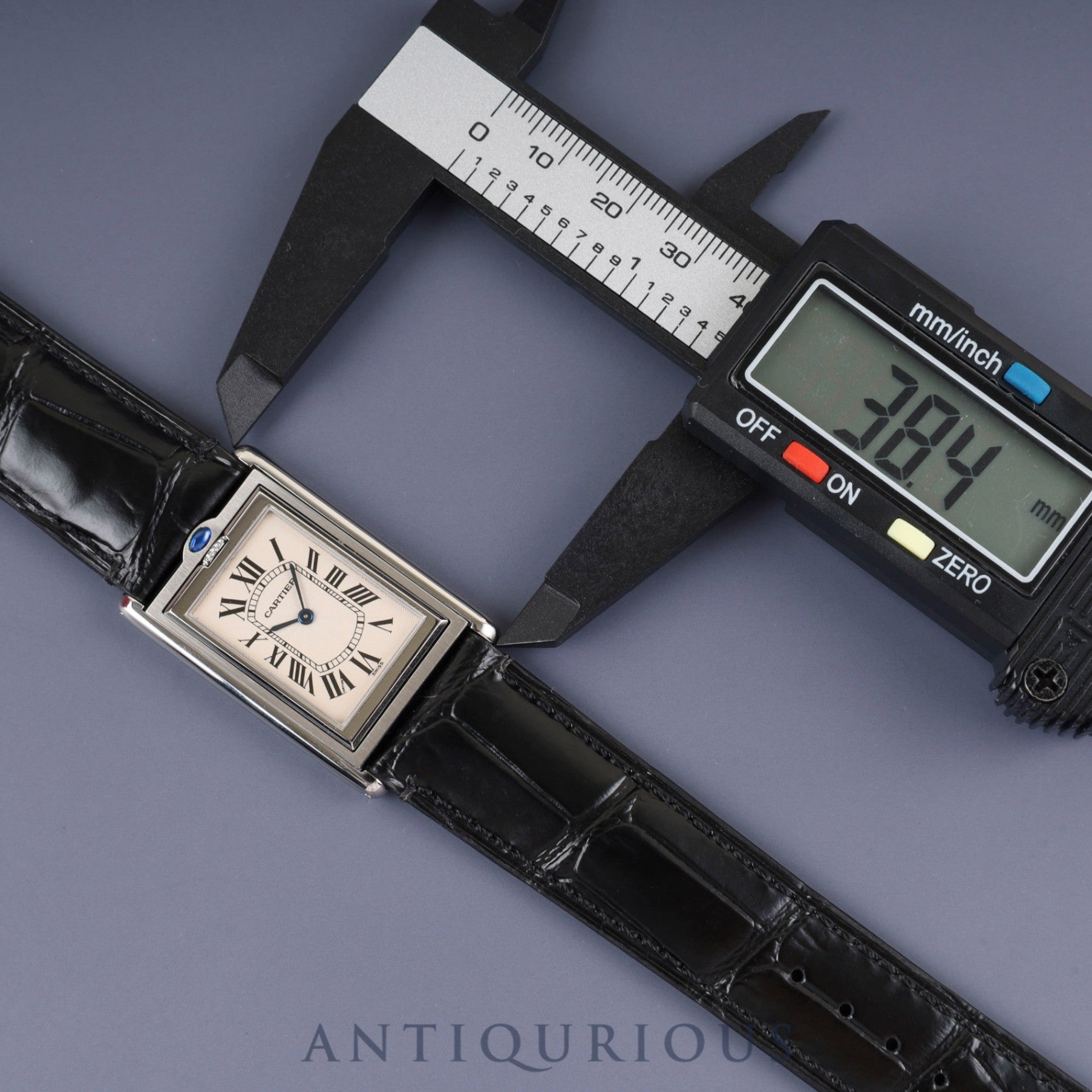 カルティエ タンク バスキュラント LM 2390 手巻き SS 革 社外尾錠(SS) ホワイトローマン文字盤 箱 冊子 保証書(無記載)2025/9/30 カルティエブティックにてコンプリートサービス(フルメンテナンス)済み