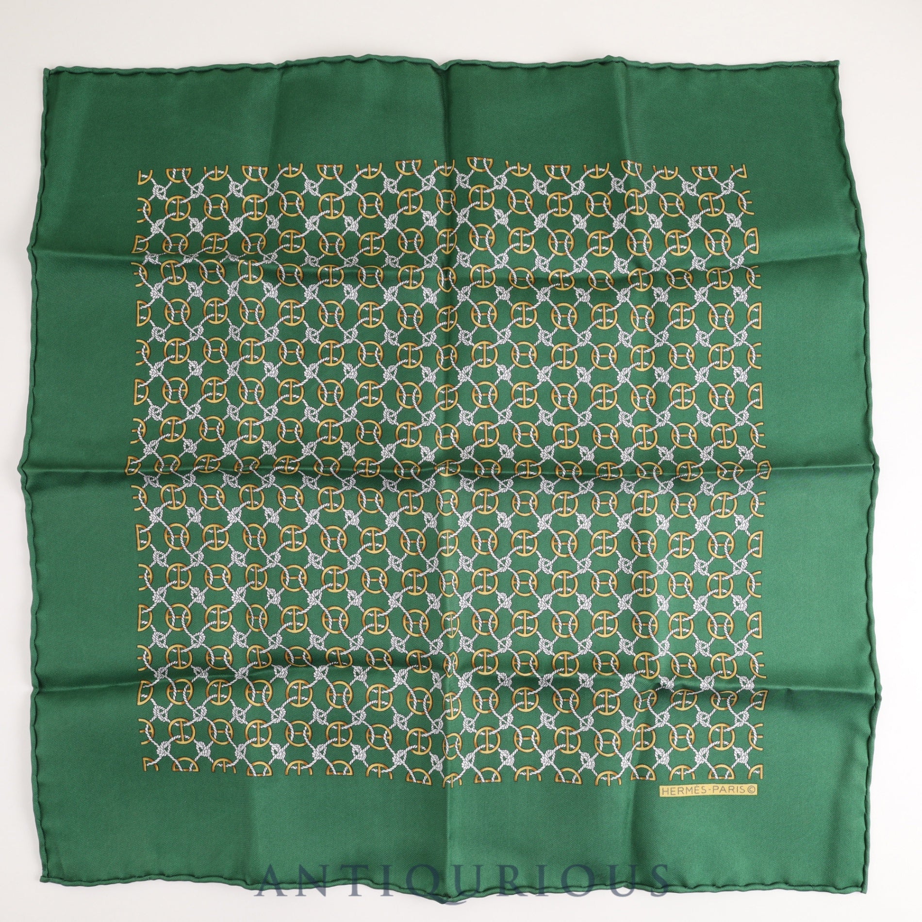 Hermes scarf Carre 45 all-over pattern green 100% SILK