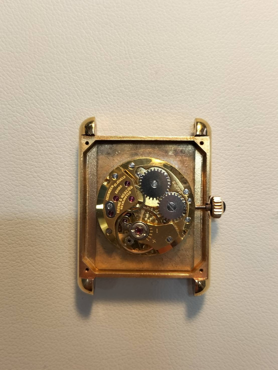 ボーム&メルシエ レクタンギュラー 37077 手巻き 750YG 革 純正ピンバックル(GP)シャンパンローマン文字盤 オーバーホール