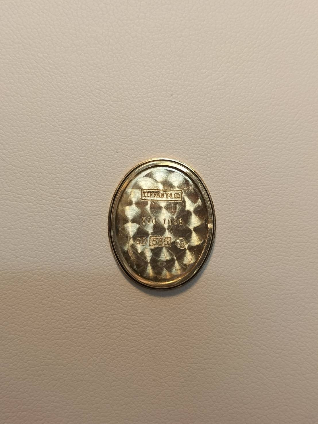 ティファニー オーバル クォーツ Cal.976.001 14K 純正革ベルト 純正尾錠(GP) ホワイトローマン文字盤 箱 オーバーホール済み