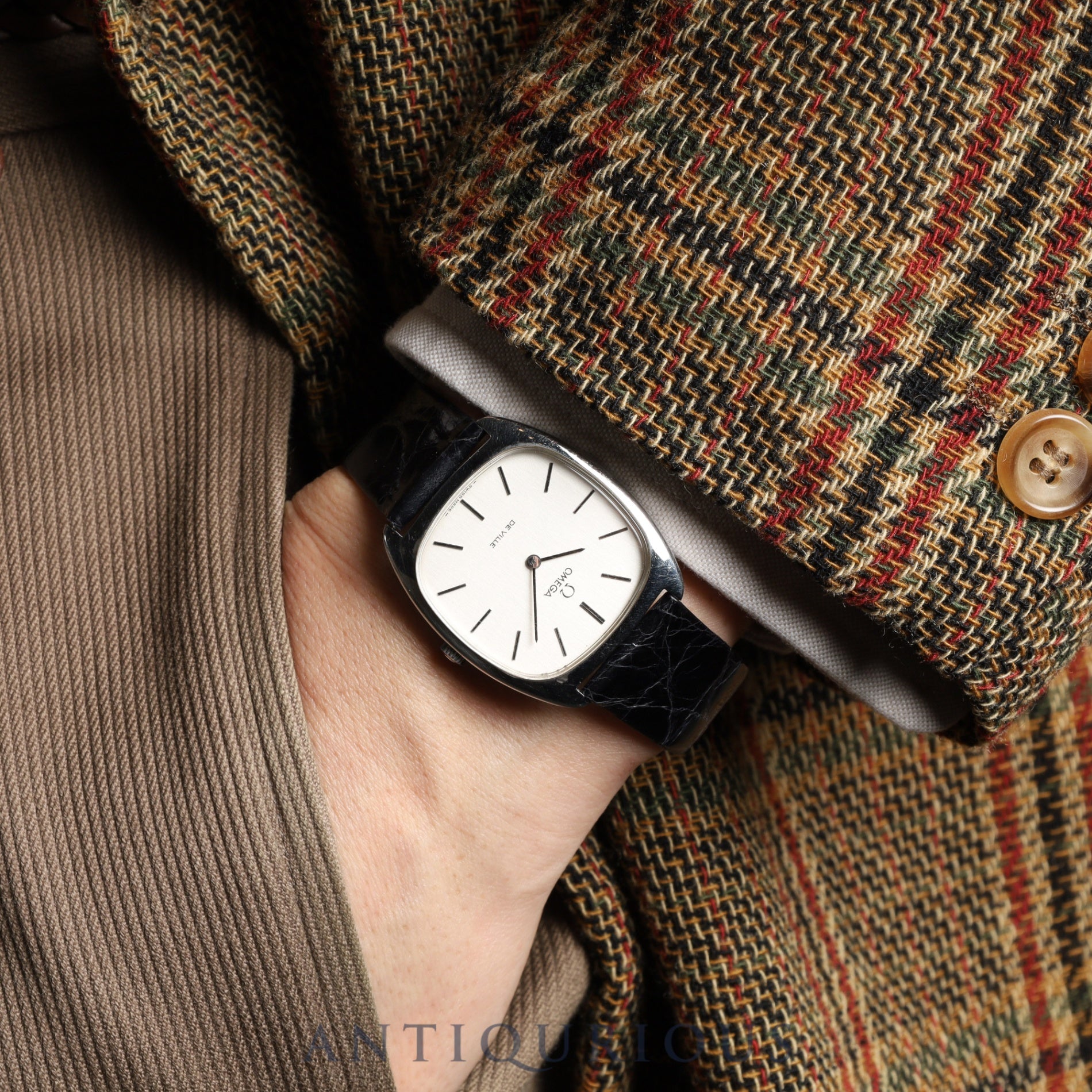 オメガ デ・ヴィル 111.0139 手巻き Cal.625 SS 革 純正尾錠(SS)シルバー文字盤 箱 オーバーホール済み