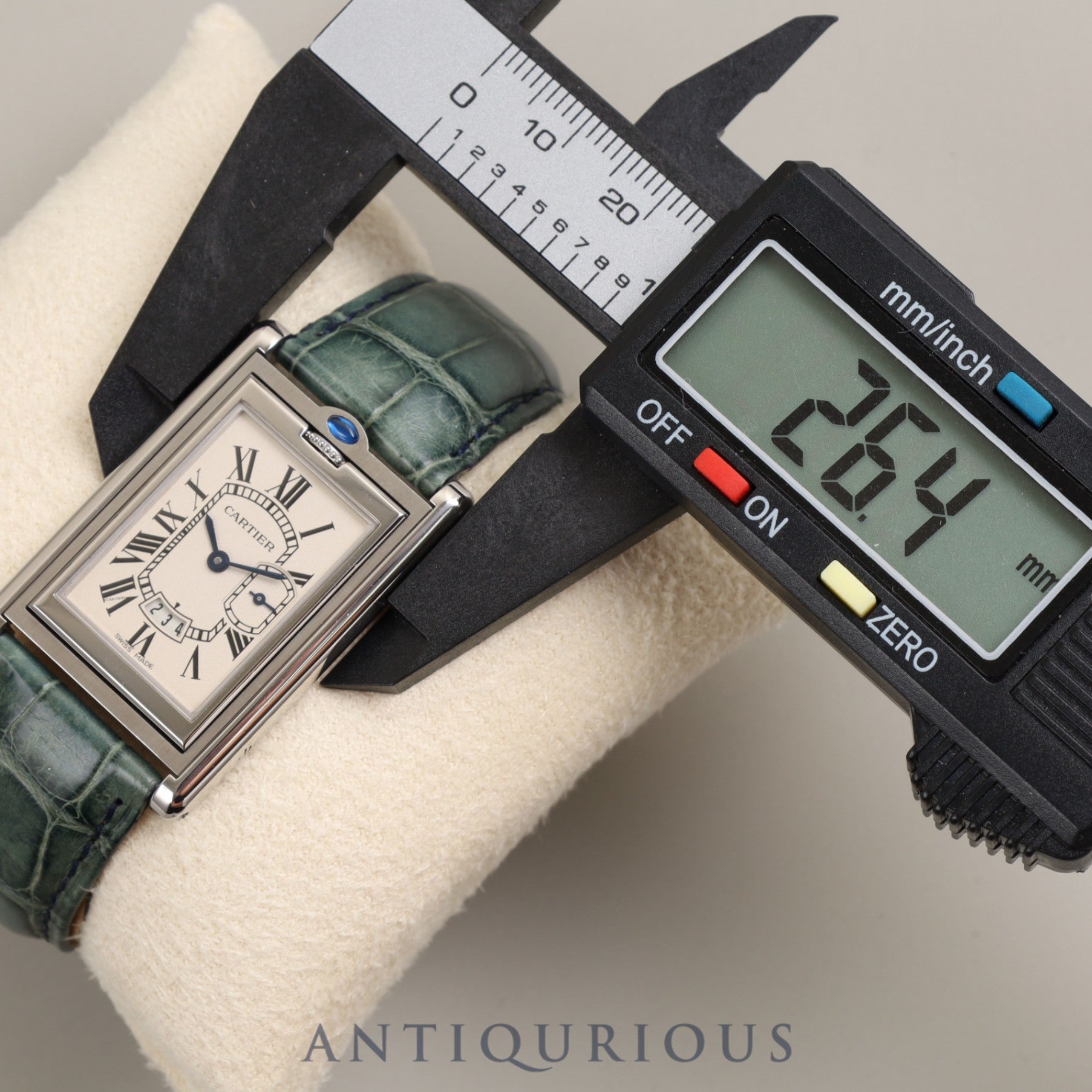 Cartier Tank Basculant LM / 2522 Quartz SS Leather Genuine Buckle (SS) Silver Dial Box Warranty Card Complete Cartier Boutique Service
