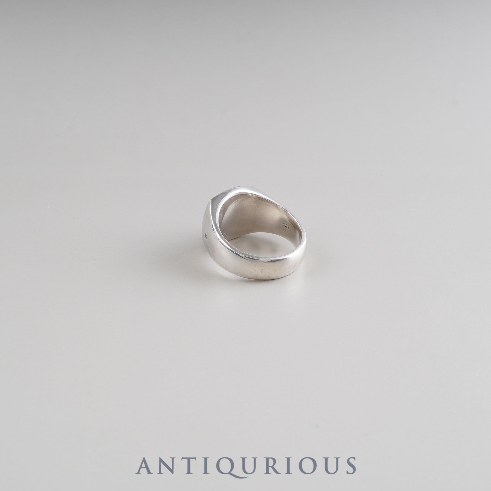 トムウッド リング クッション ブルーホークアイ