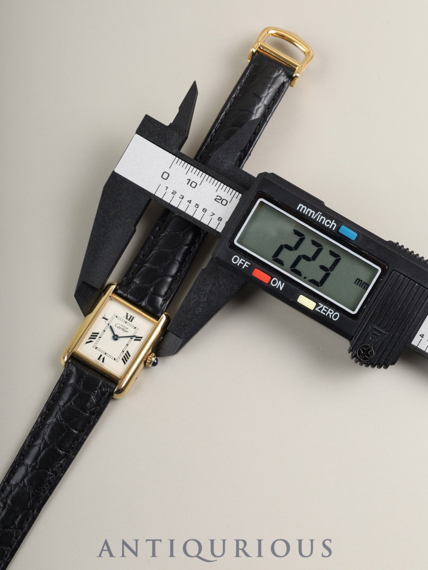 カルティエ マストタンク MM W1013654 / 2415 クォーツ Cal.057 SV925 革 純正Dバックル(GP) ホワイト飛びローマン文字盤(SWISS MADE表記)箱 オーバーホール済み