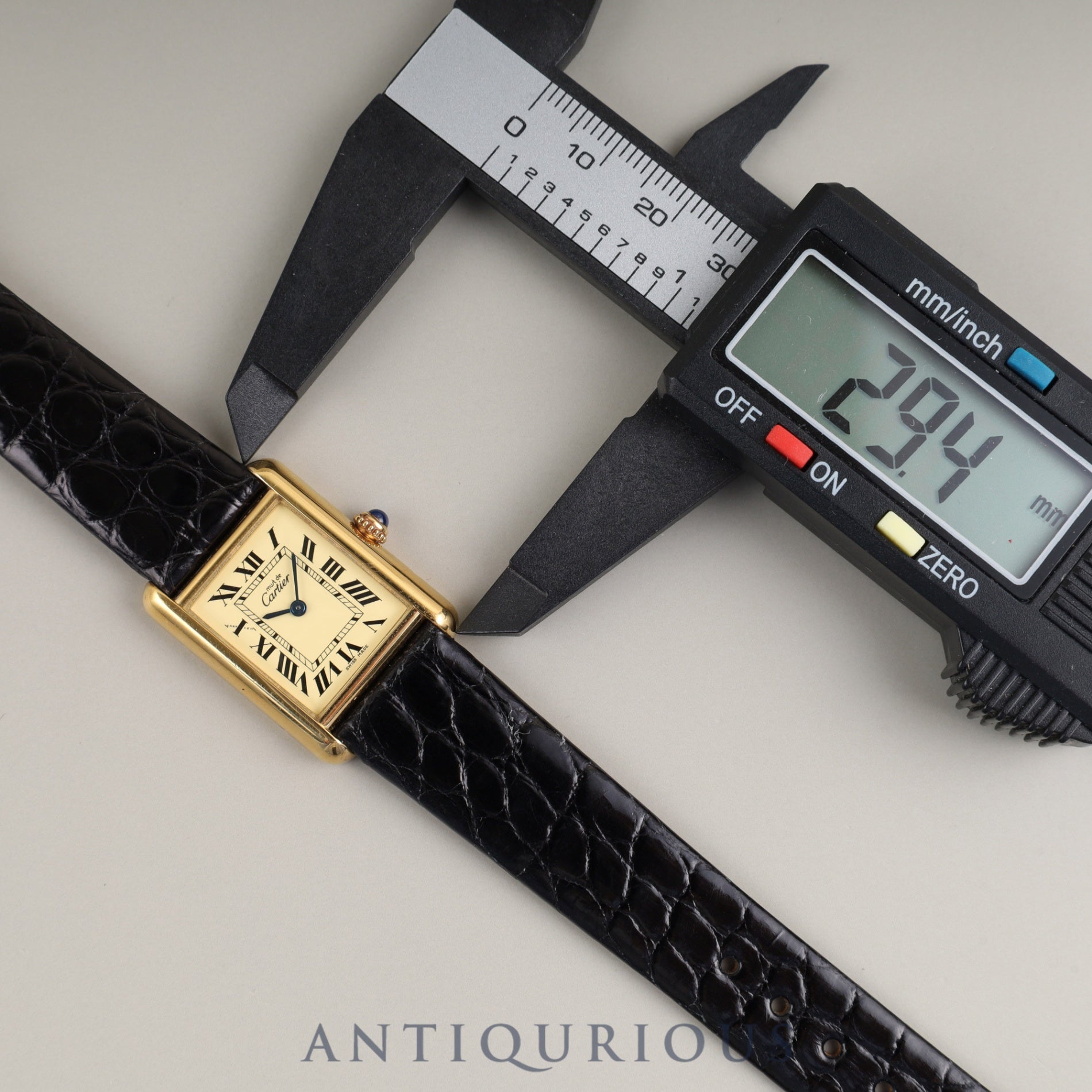 カルティエ マストタンク MM 2415 クォーツ Cal.057 SV925 革 純正尾錠(GP) アイボリーローマン文字盤 オーバーホール済み